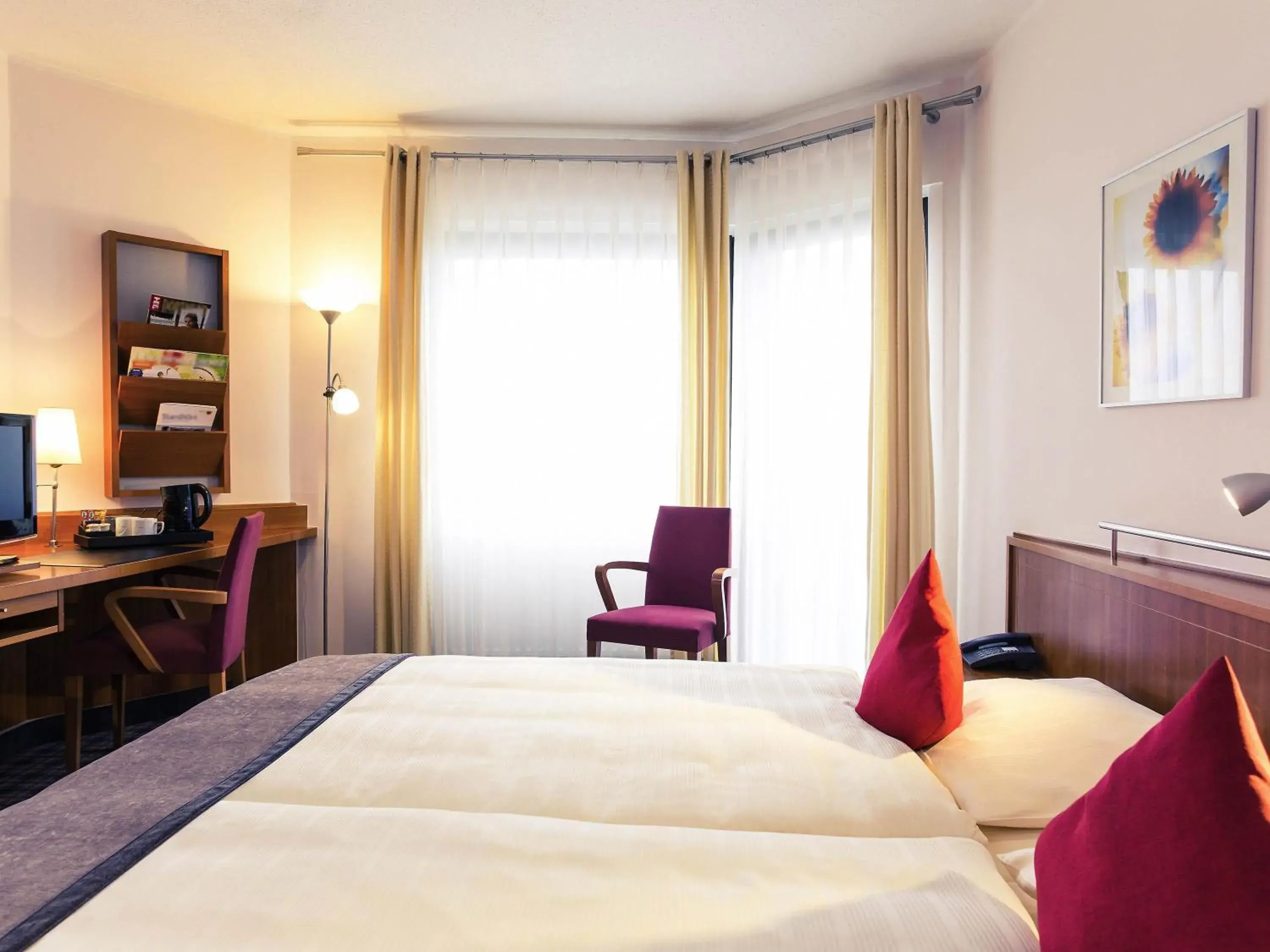 Standard Double or Twin Room in Mercure Hotel Dortmund Messe Standard Double or Twin Room in Mercure Hotel Dortmund Messe