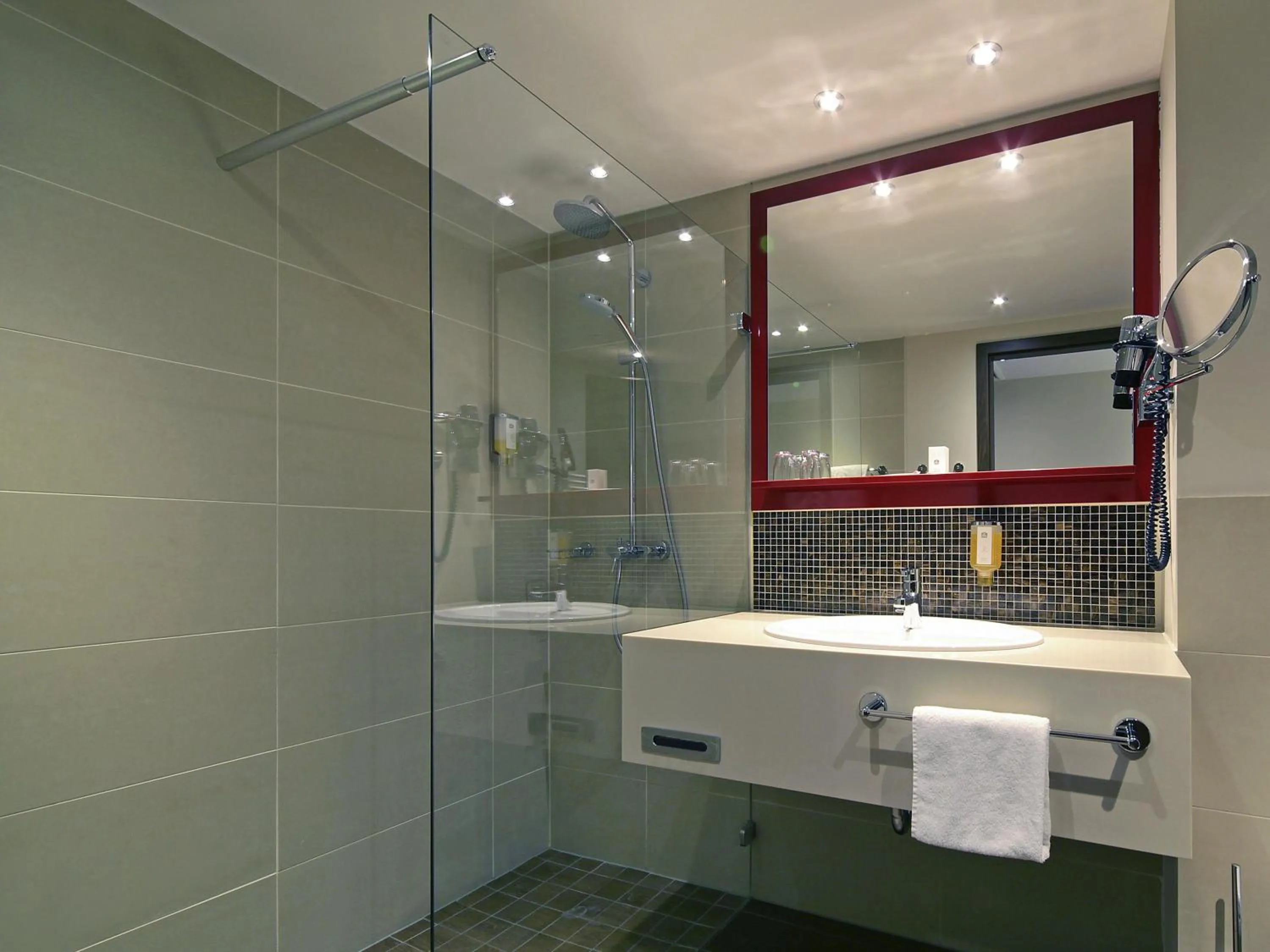 Bedroom in Mercure Hotel Dortmund Messe