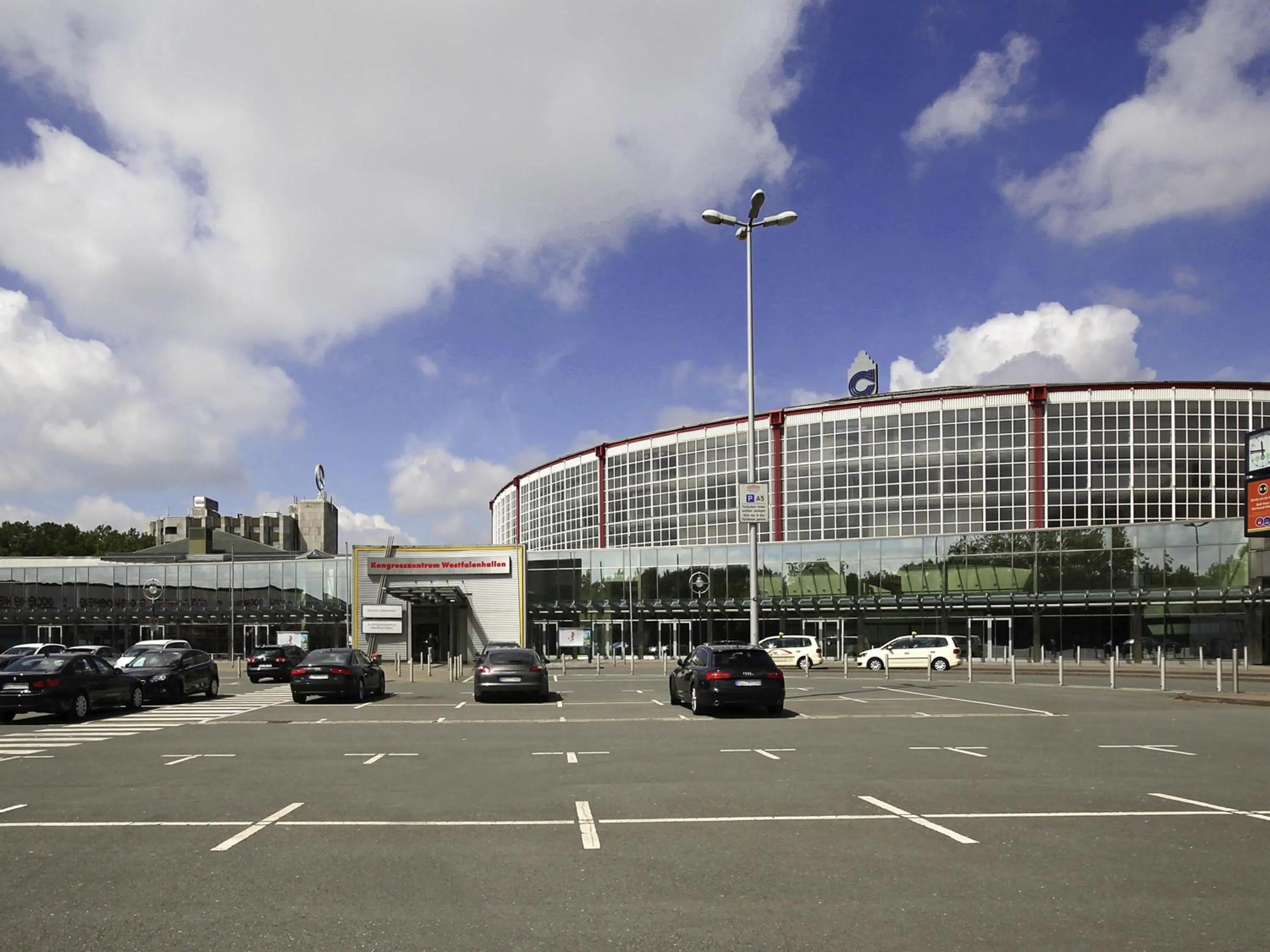 Property building in Mercure Hotel Dortmund Messe