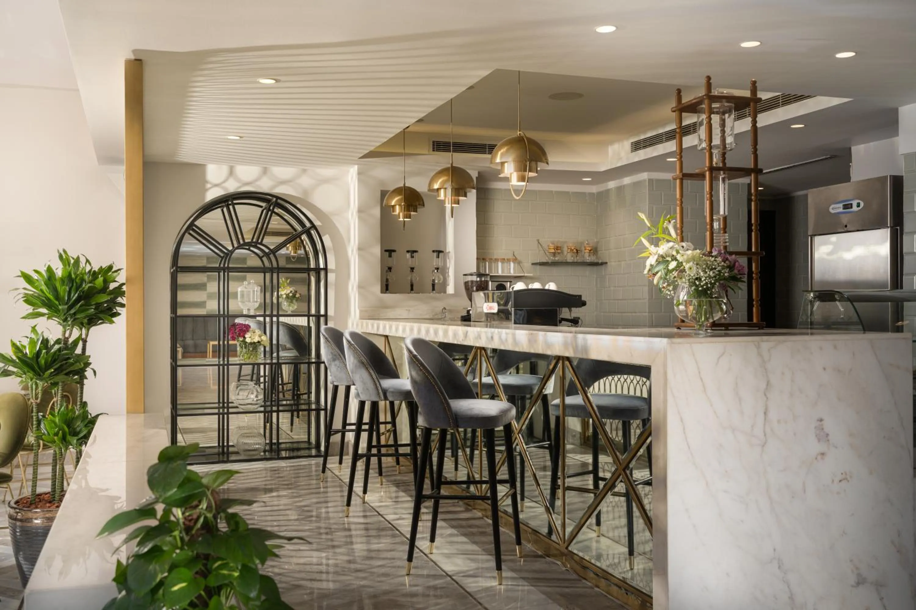 Coffee/tea facilities in Joudyan King Road Jeddah by Elafجوديان طريق الملك جدة