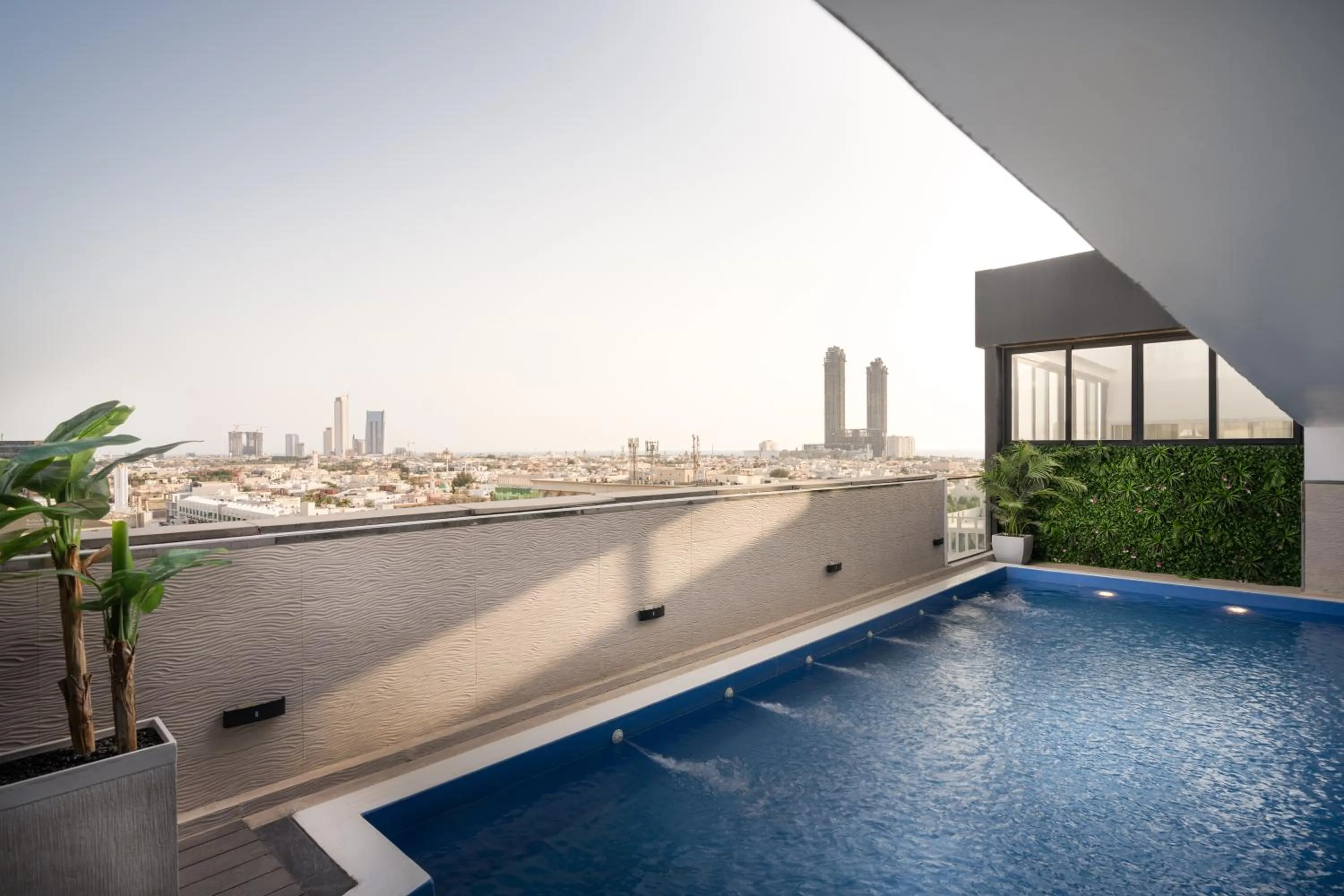 Pool view in Joudyan King Road Jeddah by Elafجوديان طريق الملك جدة