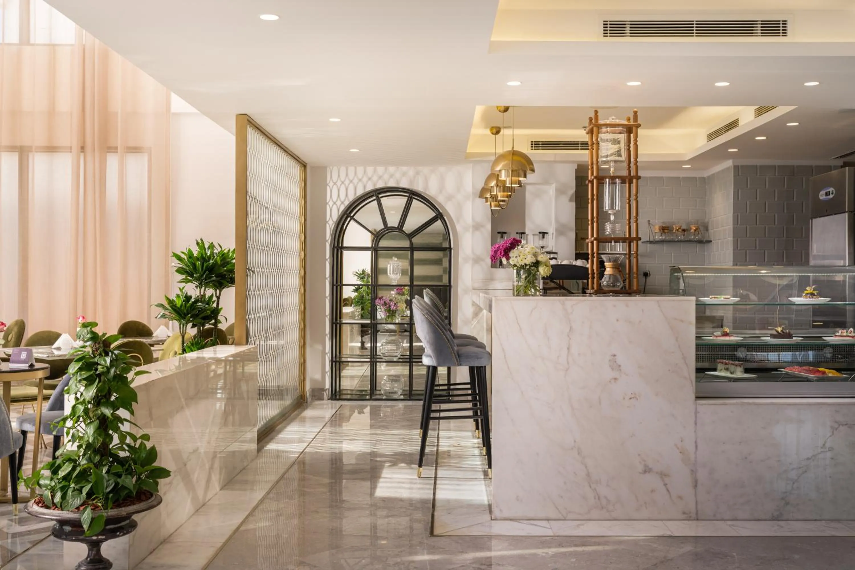 Coffee/tea facilities in Joudyan King Road Jeddah by Elafجوديان طريق الملك جدة