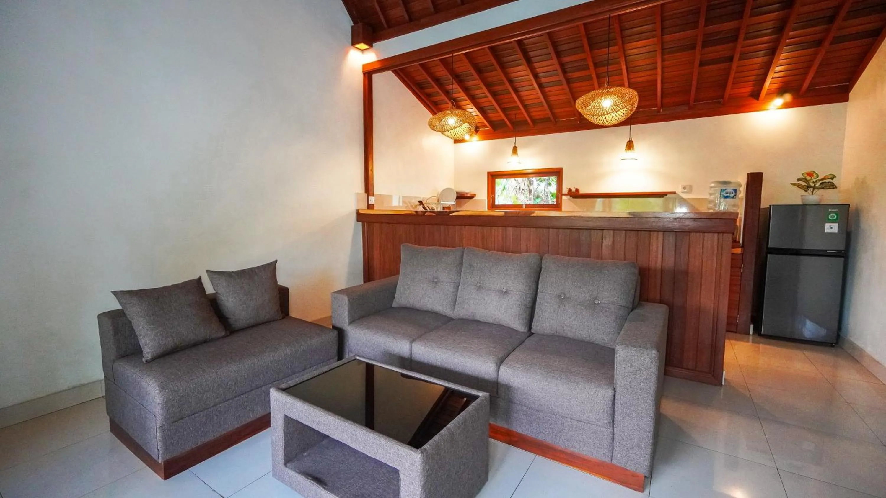 Green Coconut Cottage