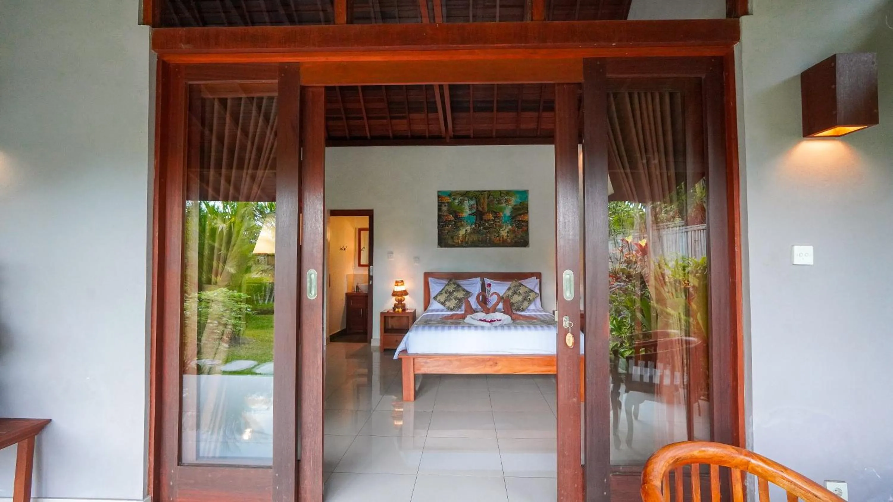 Bed in Green Coconut Cottage