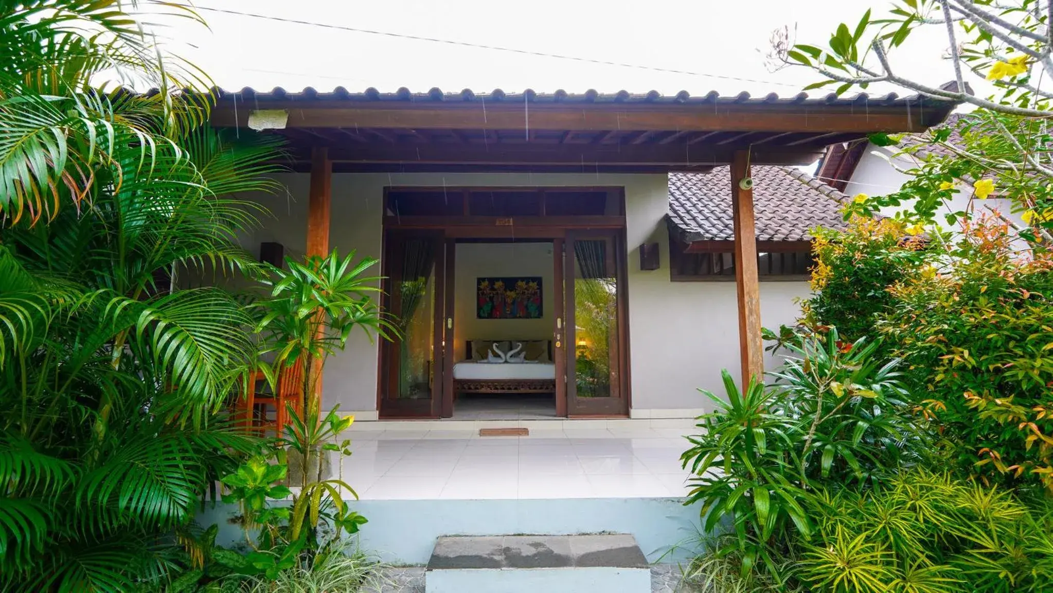 Deluxe Double Room with Balcony in Green Coconut Cottage Deluxe Double Room with Balcony in Green Coconut Cottage