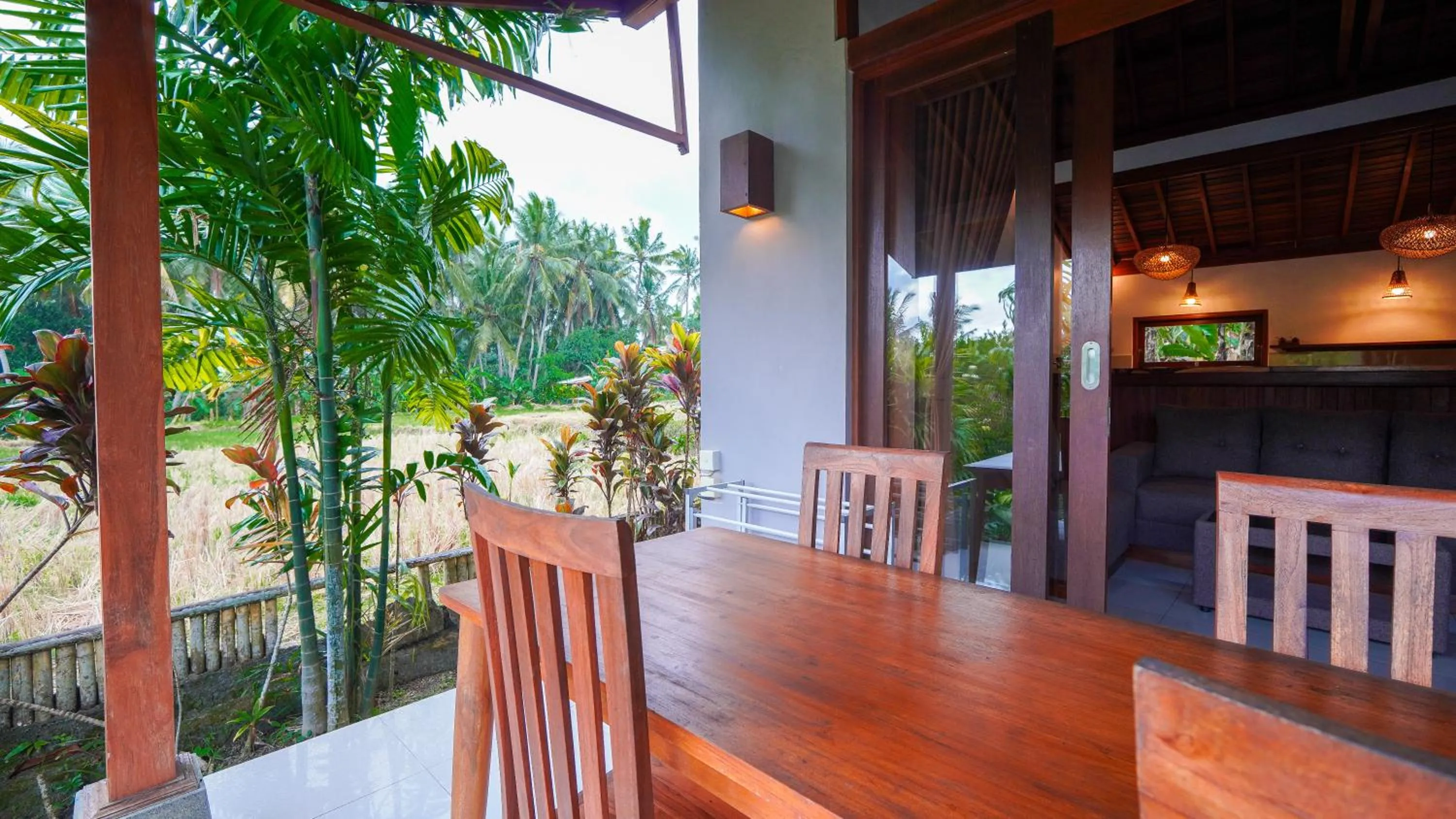 Green Coconut Cottage