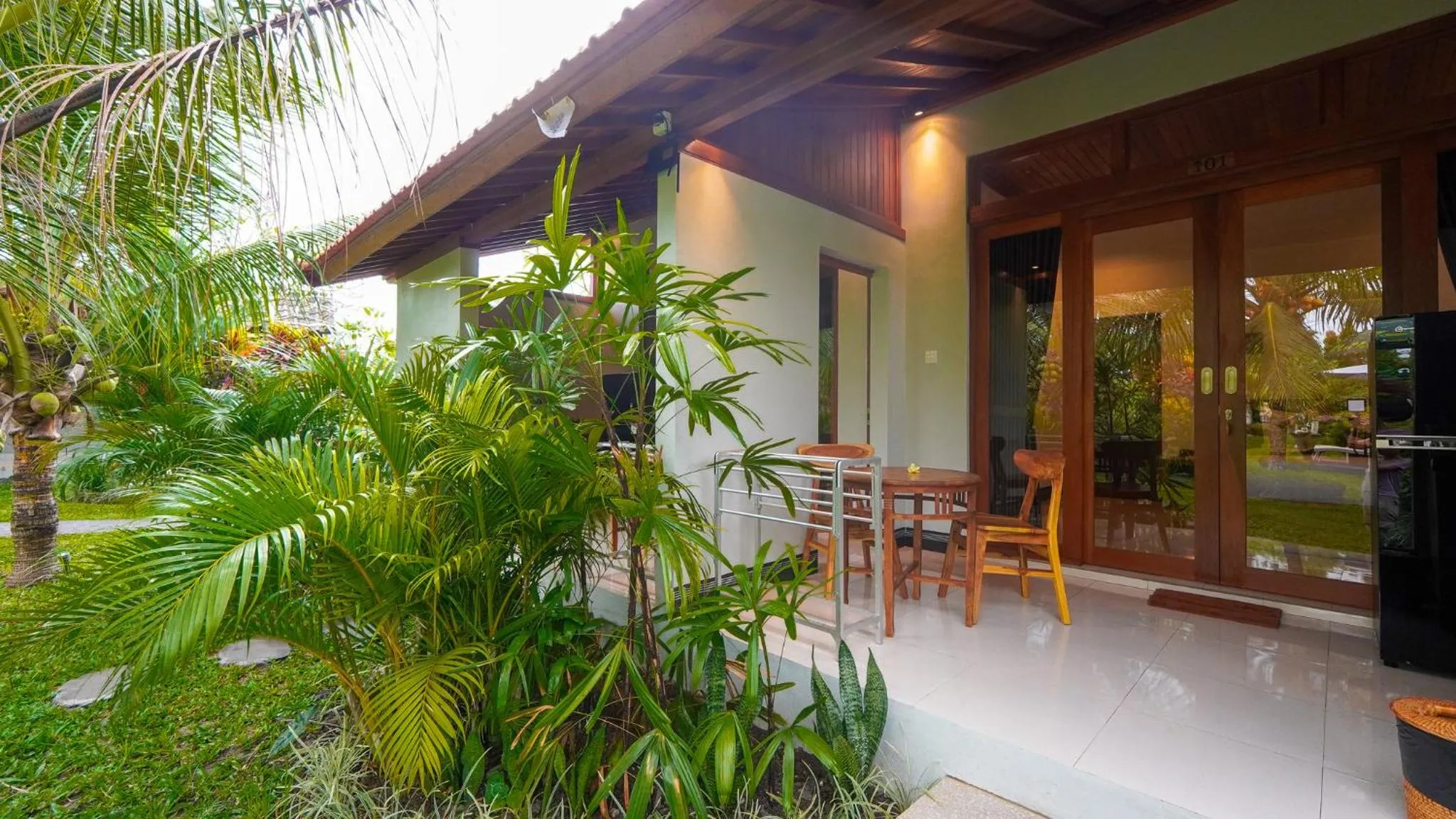 Patio in Green Coconut Cottage