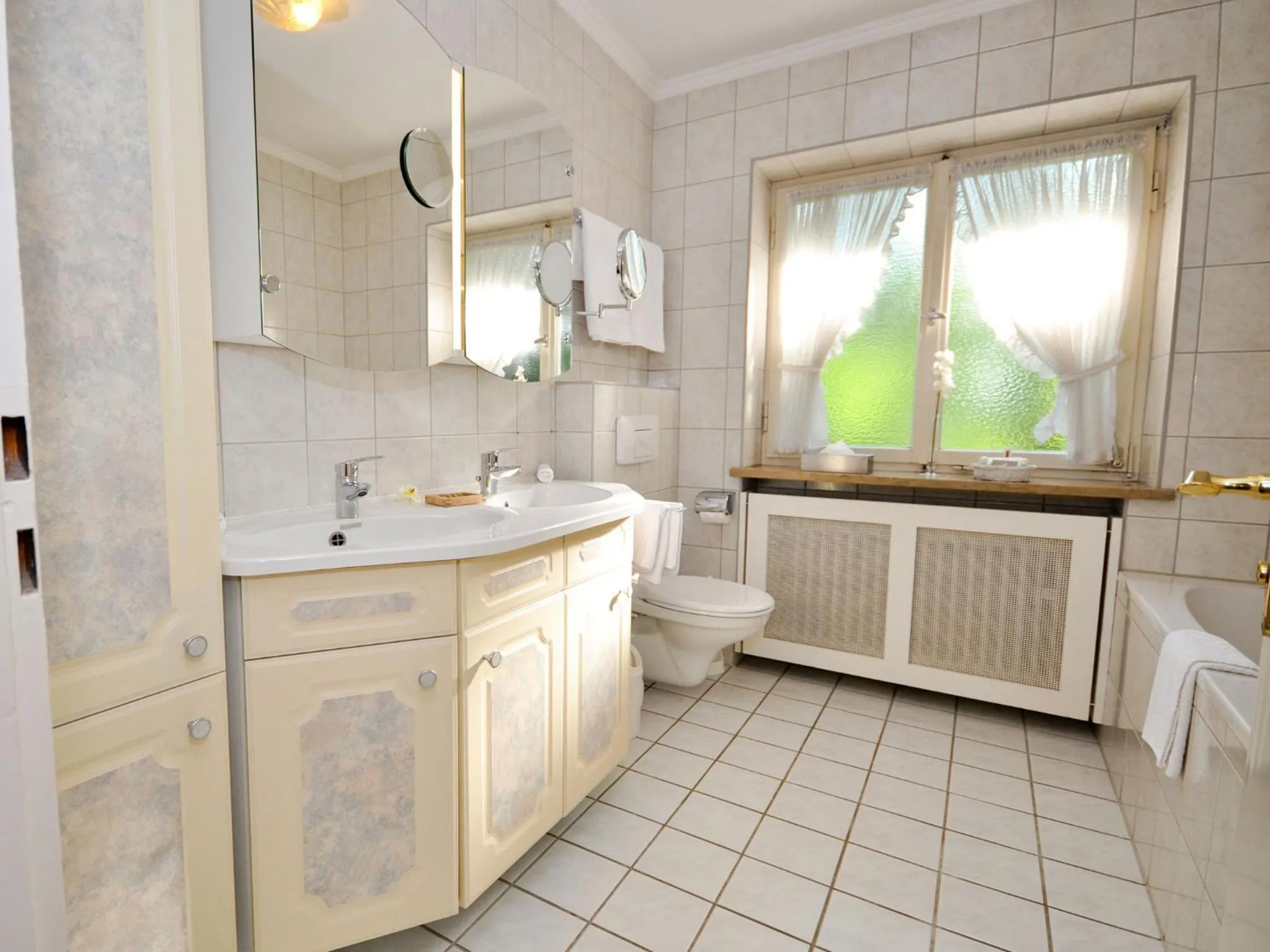 Bathroom in Hotel Quellenhof