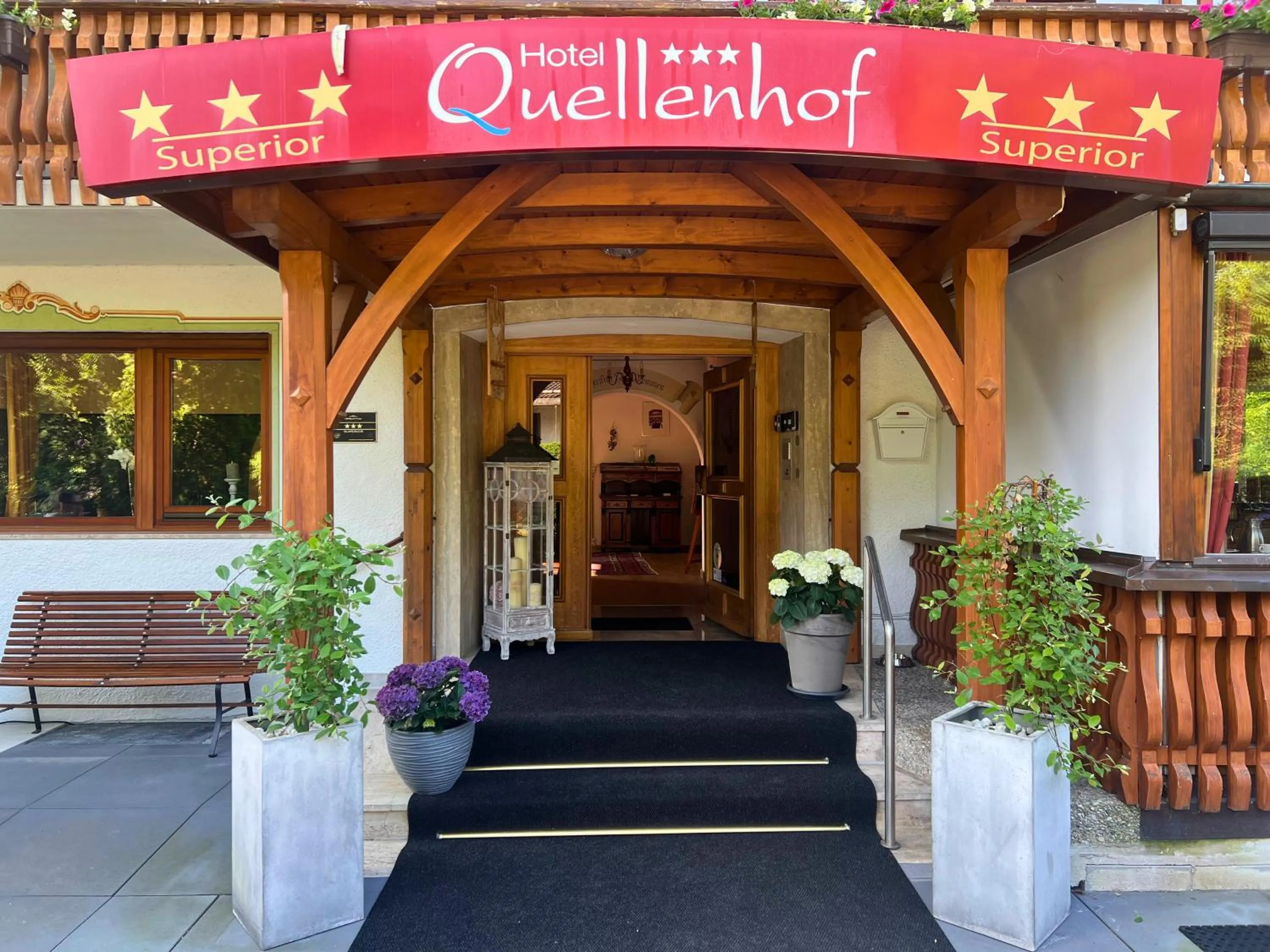 Facade/entrance in Hotel Quellenhof