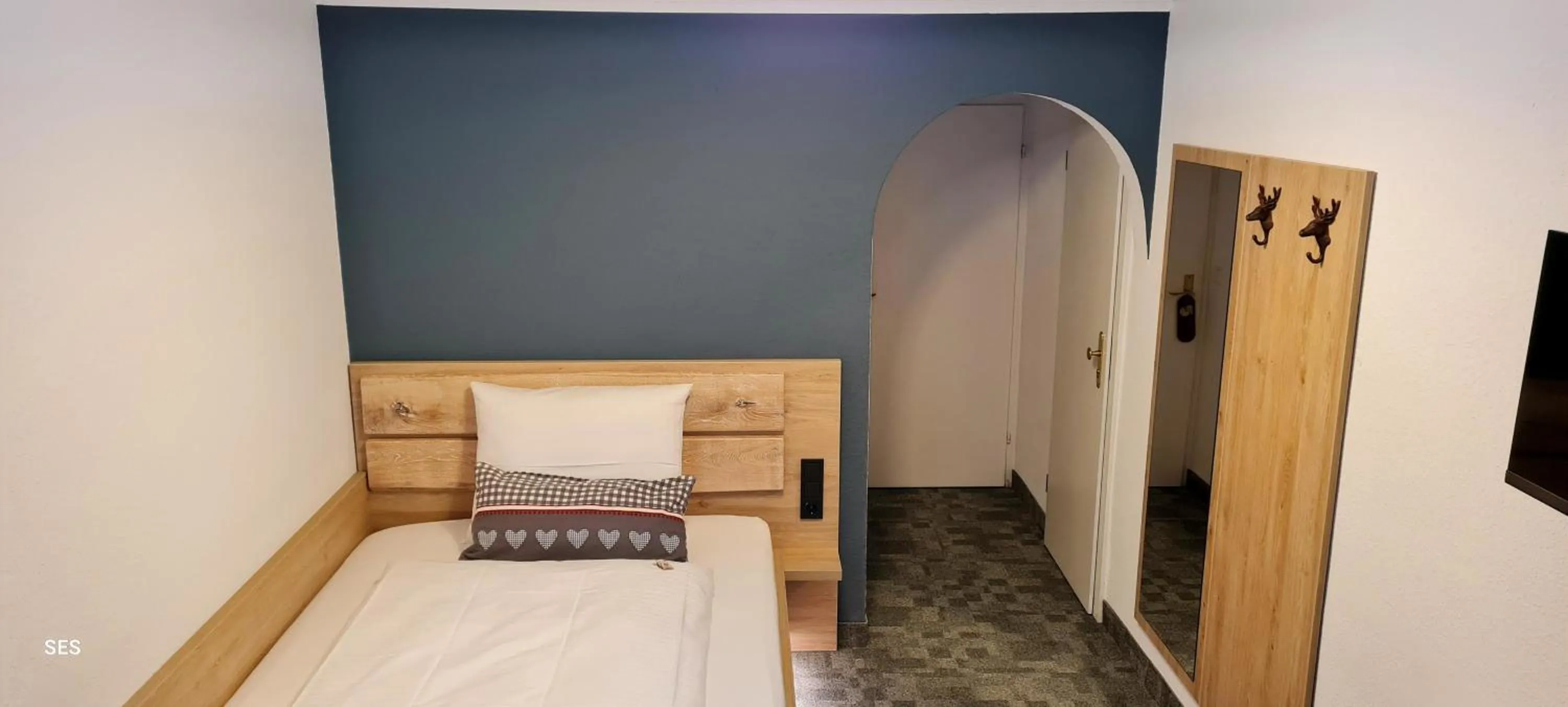 Photo of the whole room, Bed in Hotel Quellenhof