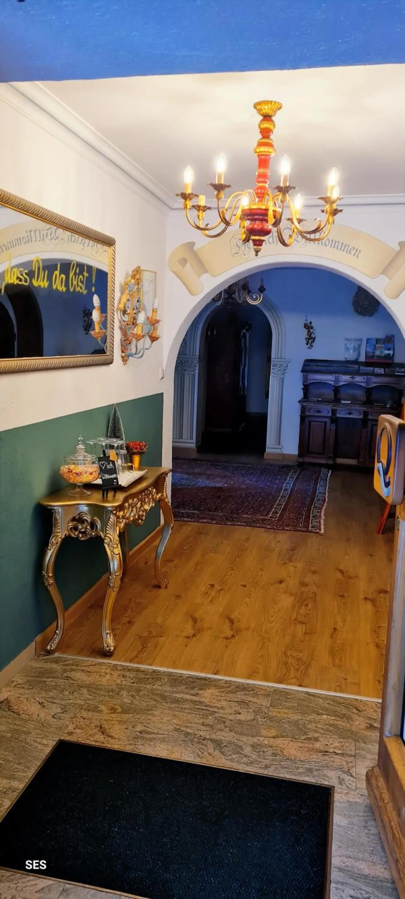 Facade/entrance in Hotel Quellenhof