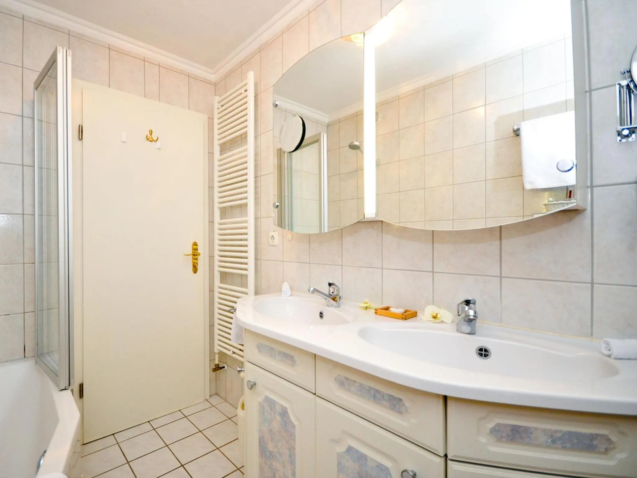 Bathroom in Hotel Quellenhof