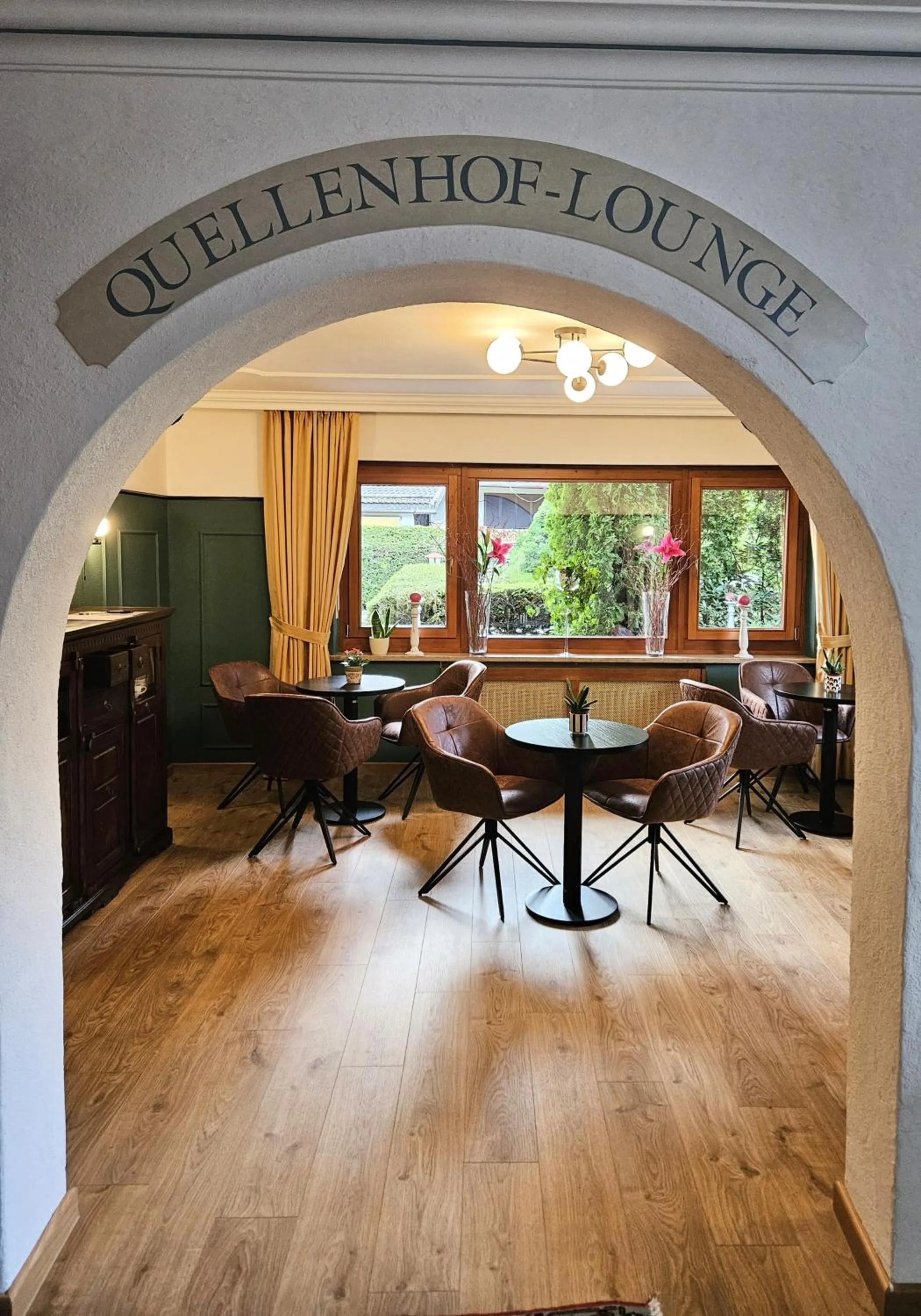 Lounge or bar in Hotel Quellenhof