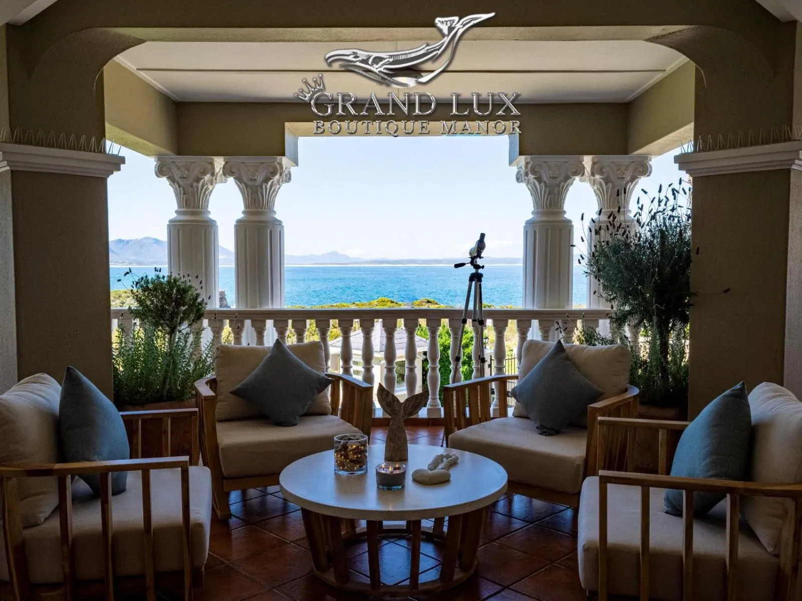 Property building in Grand Lux Boutique Manor