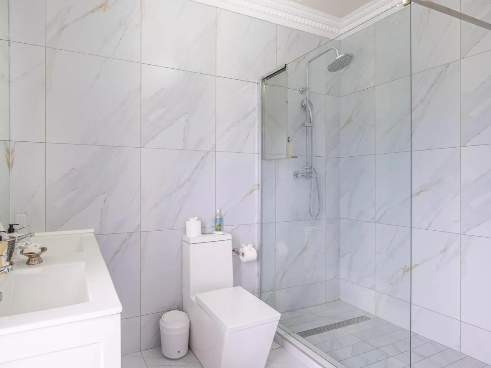 Bathroom in Grand Lux Boutique Manor