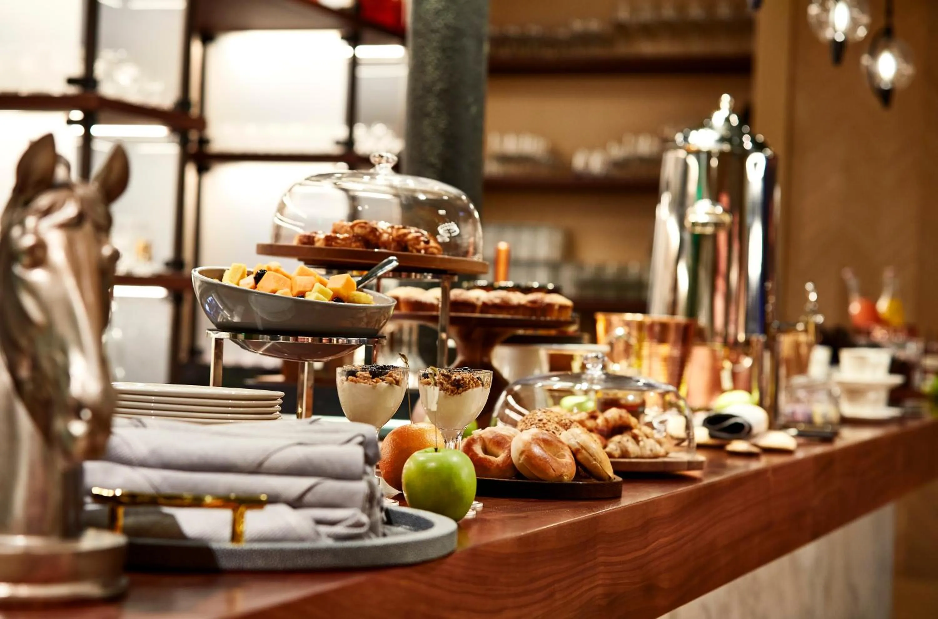 Breakfast in The Grady Hotel