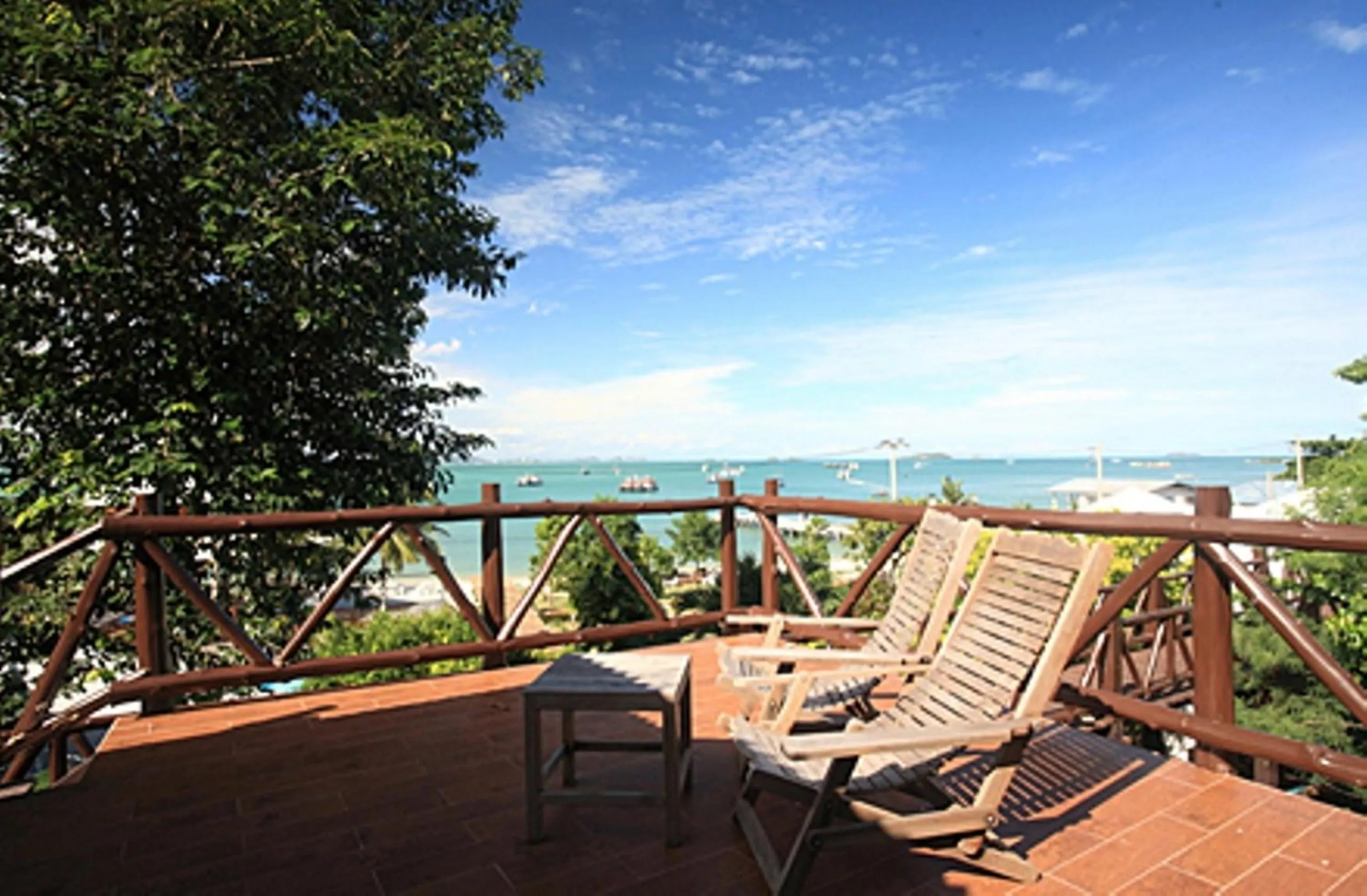 Balcony/Terrace in Samed Cliff Resort