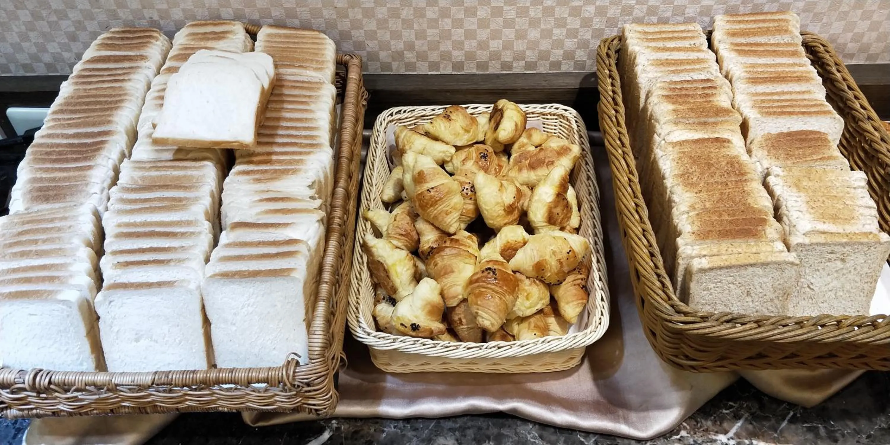 Buffet breakfast in Chuang-Tang Spring SPA Hotel - Deyang