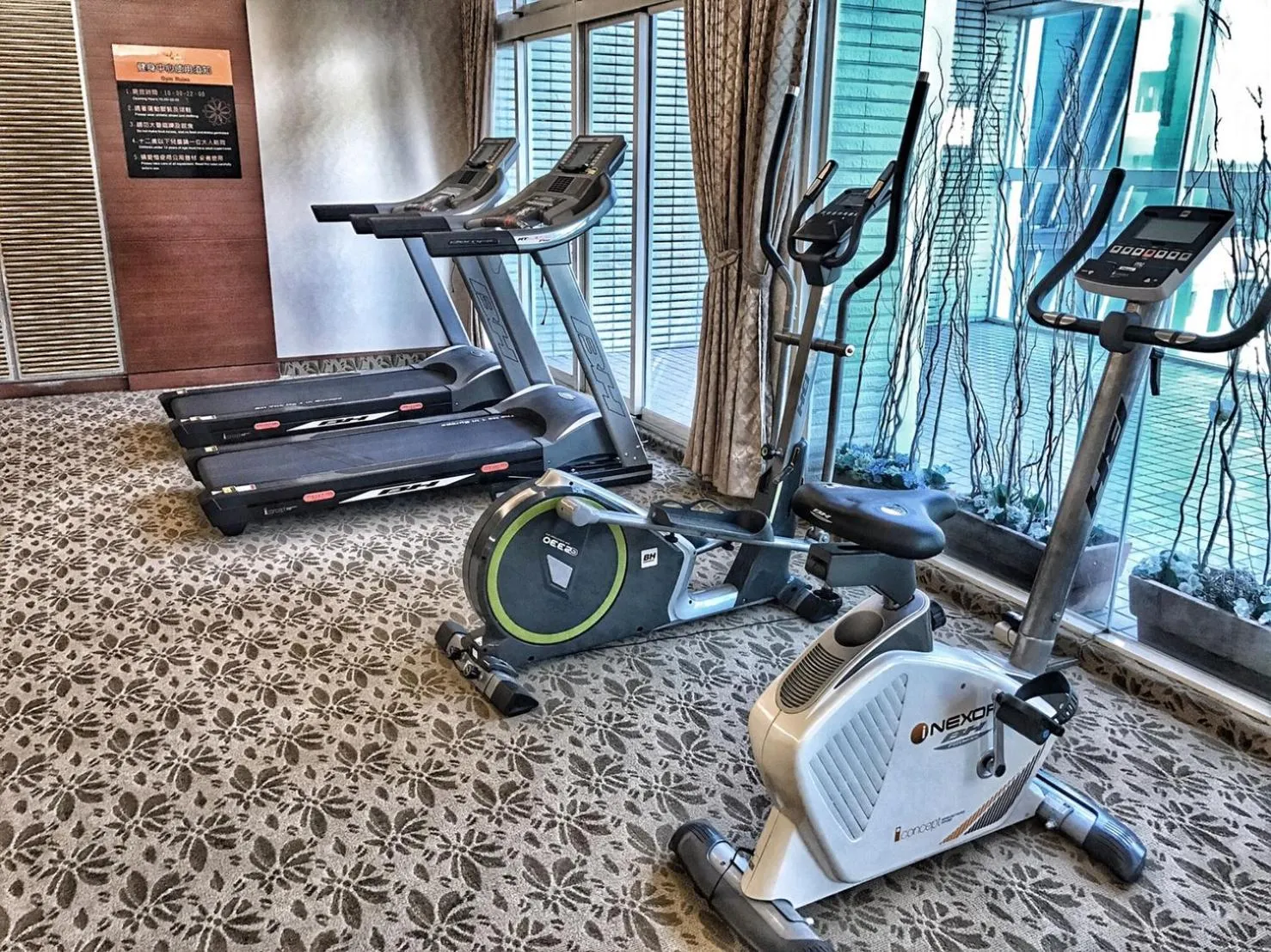 Fitness centre/facilities in Chuang-Tang Spring SPA Hotel - Deyang