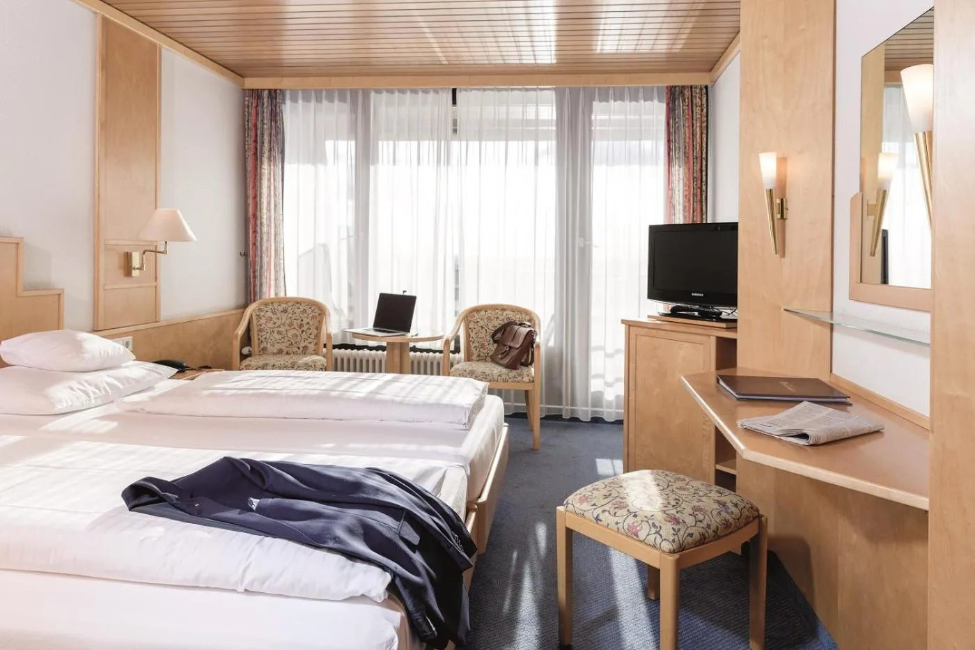 Photo of the whole room, Bed in Hotel Stadt Breisach