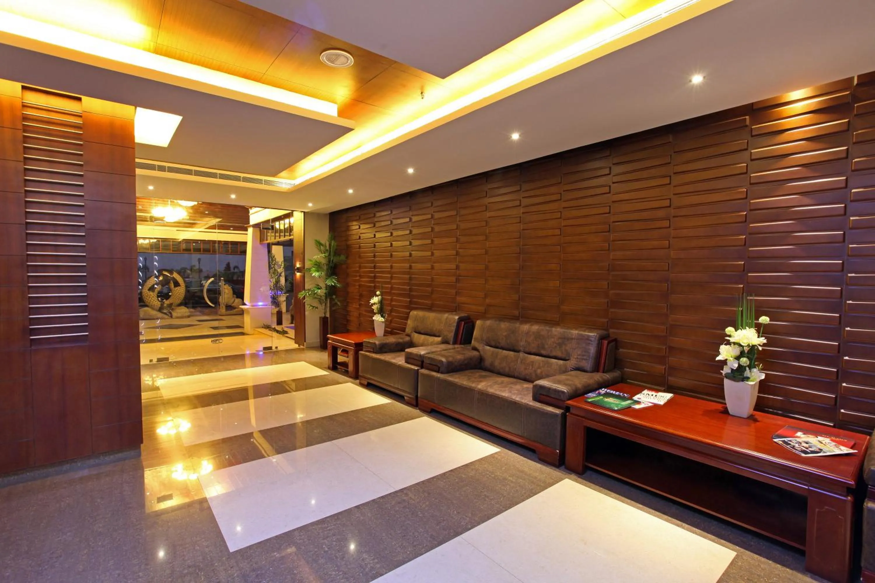 Lobby or reception in Hotel All Season