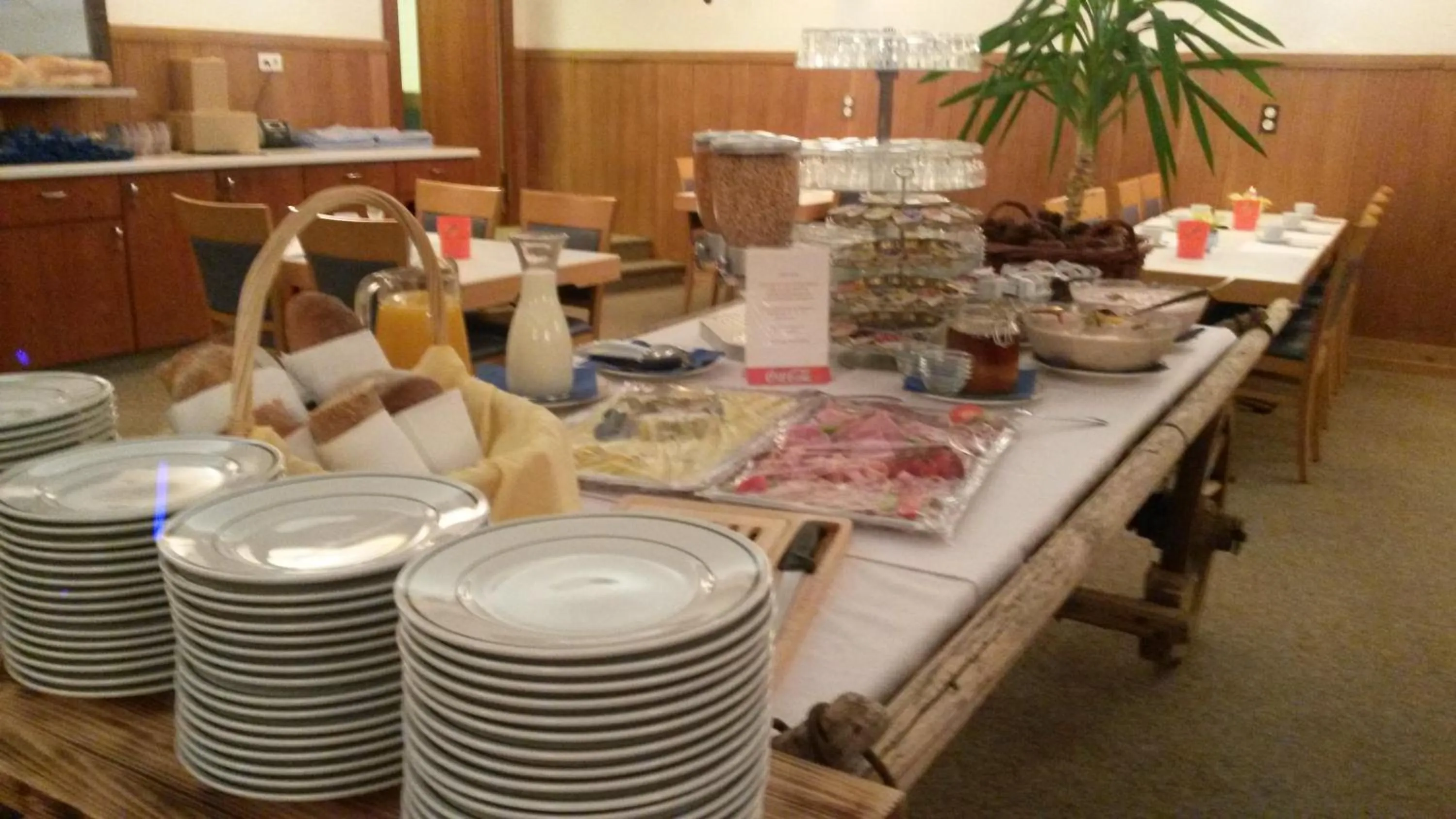 Breakfast in Hotel Danis