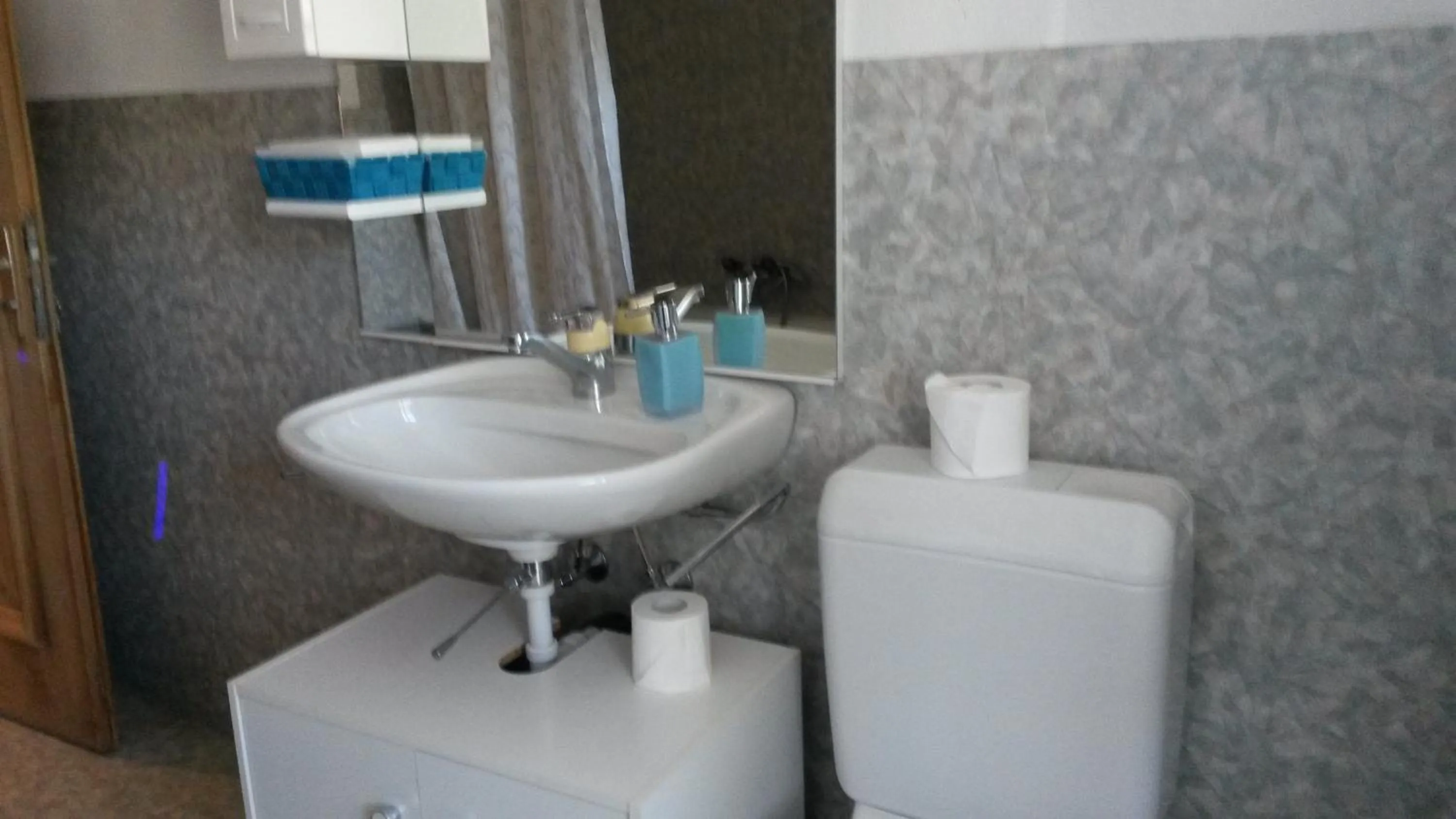 Bathroom in Hotel Danis