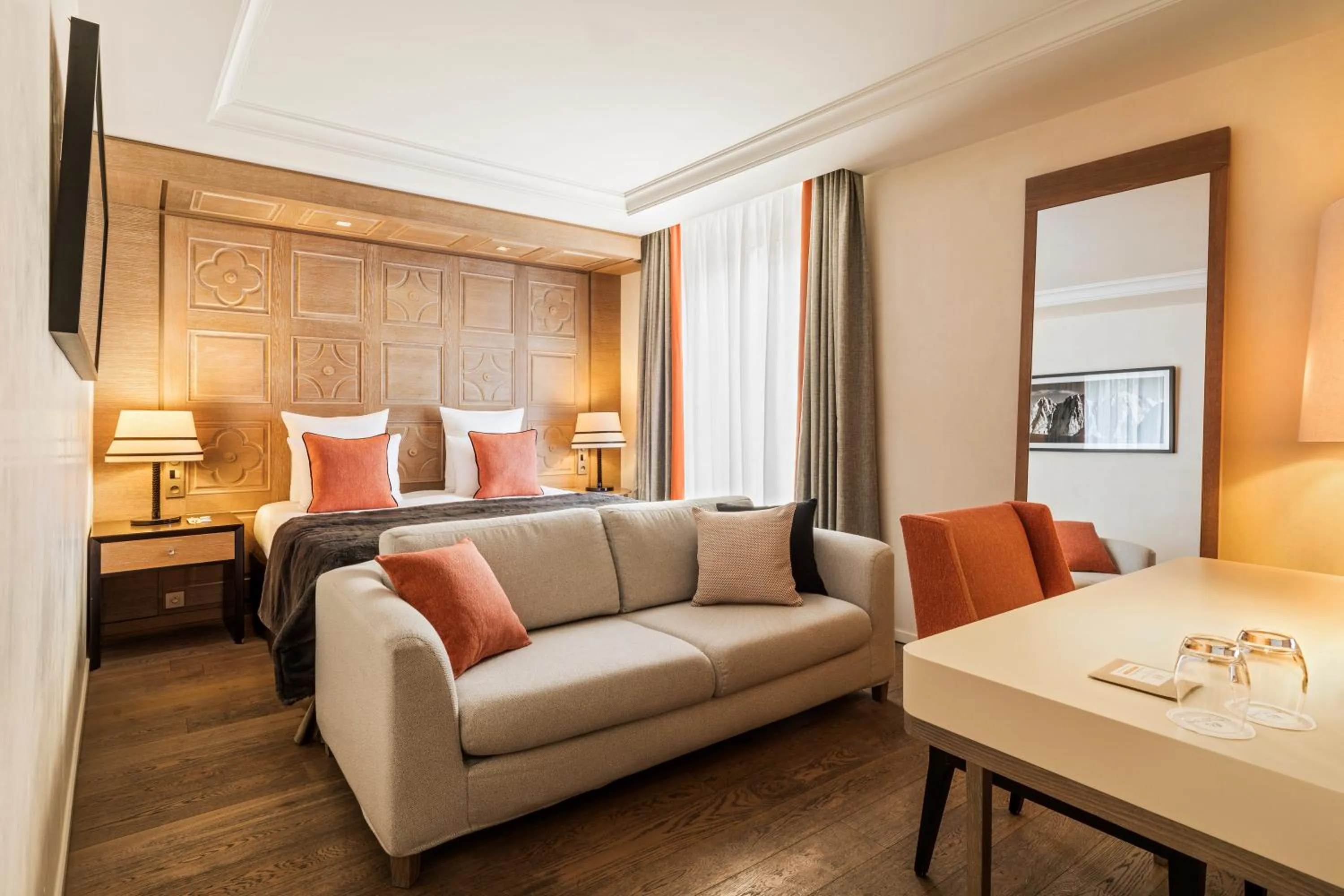 Bed in Hôtel Mont-Blanc Chamonix