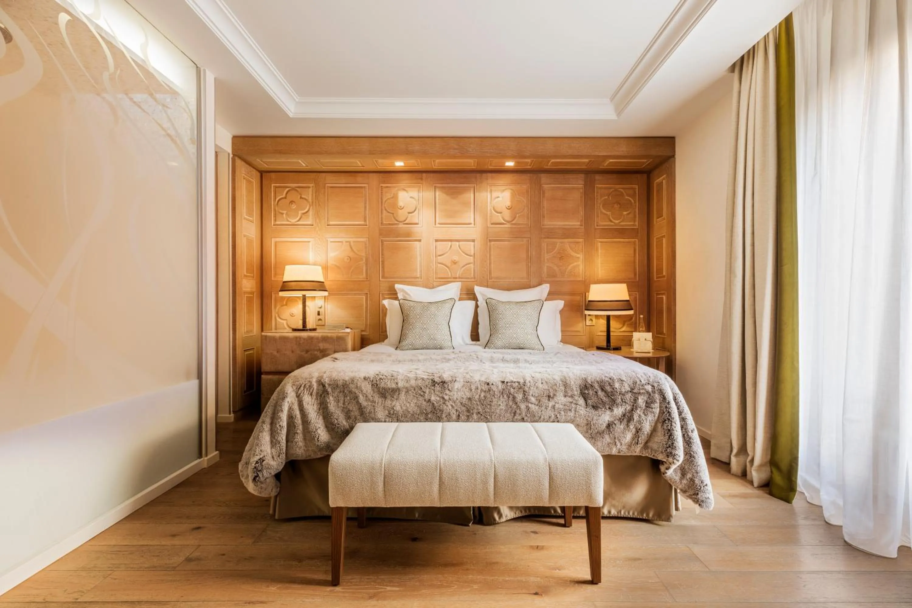 Bed in Hôtel Mont-Blanc Chamonix