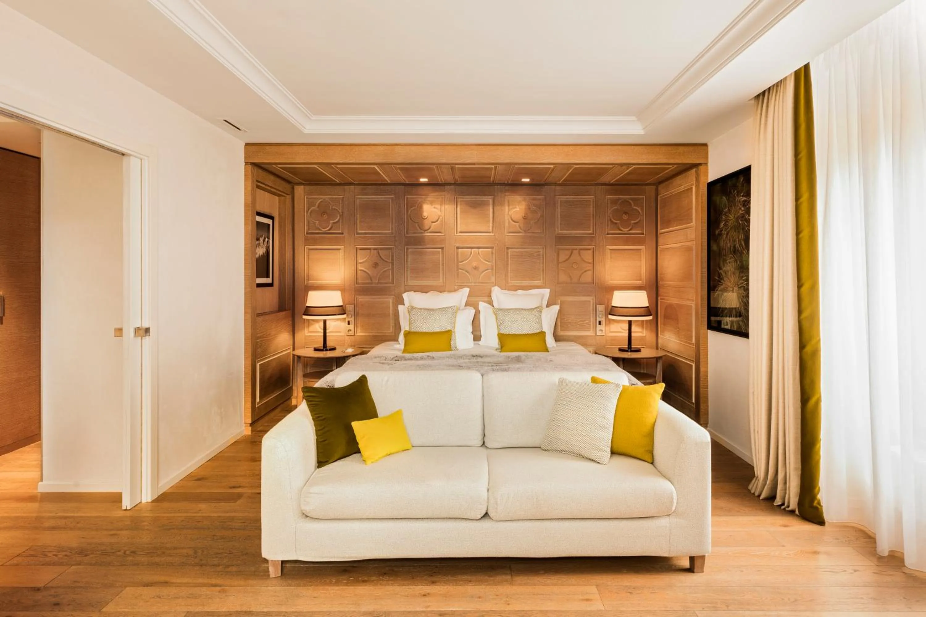 Bed in Hôtel Mont-Blanc Chamonix