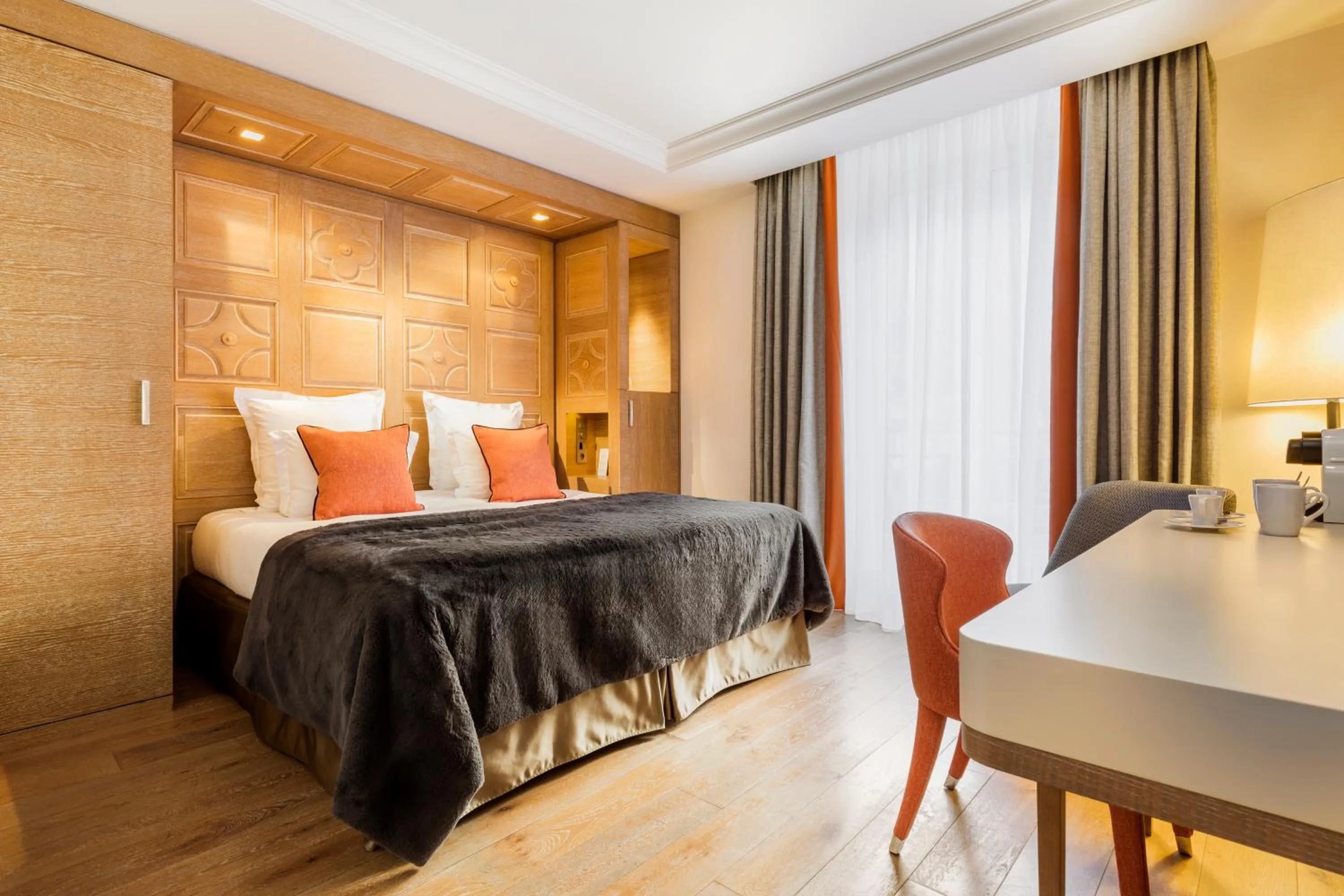 Bed in Hôtel Mont-Blanc Chamonix