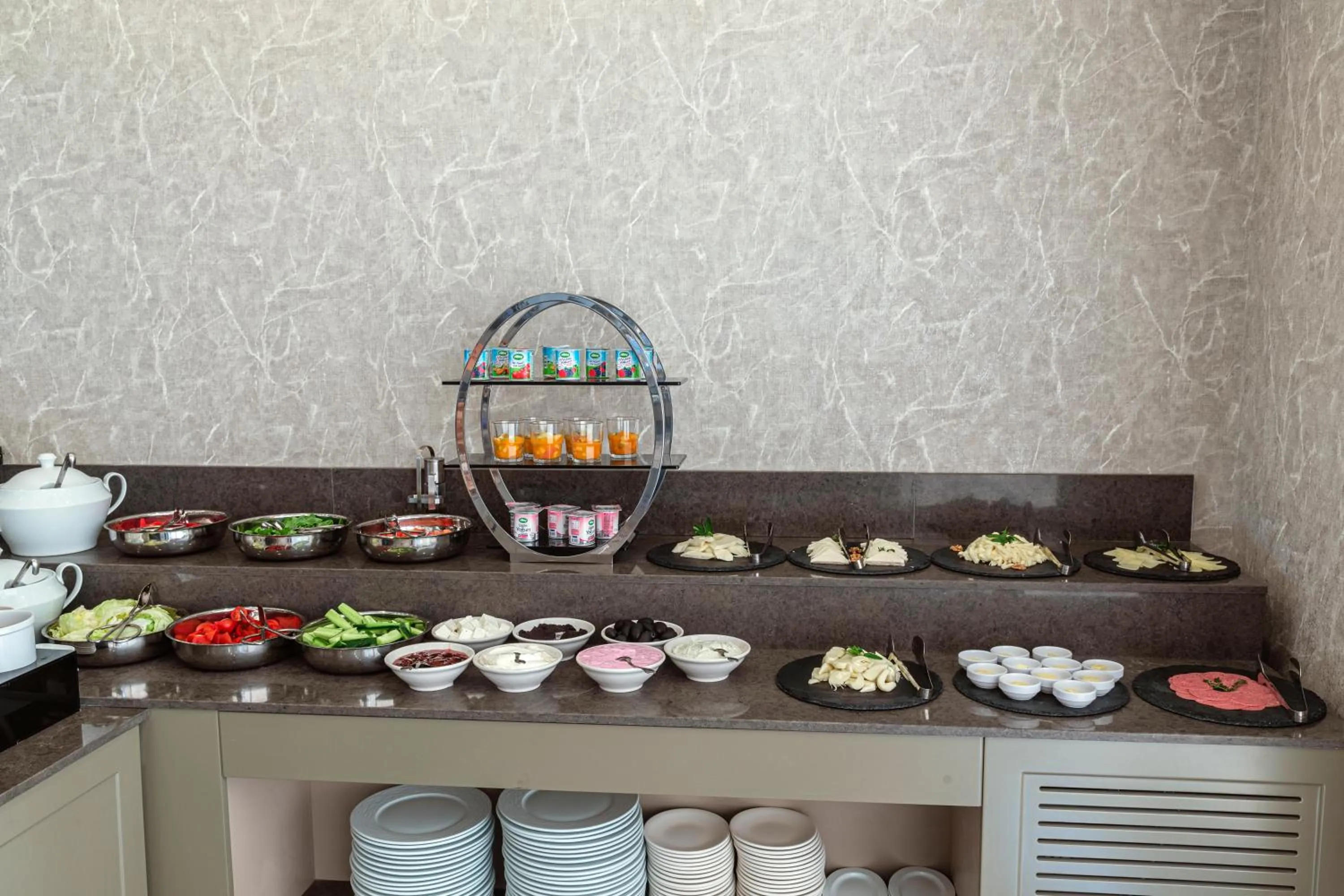 Restaurant/places to eat in The Halich Hotel Istanbul Karakoy - Special Category