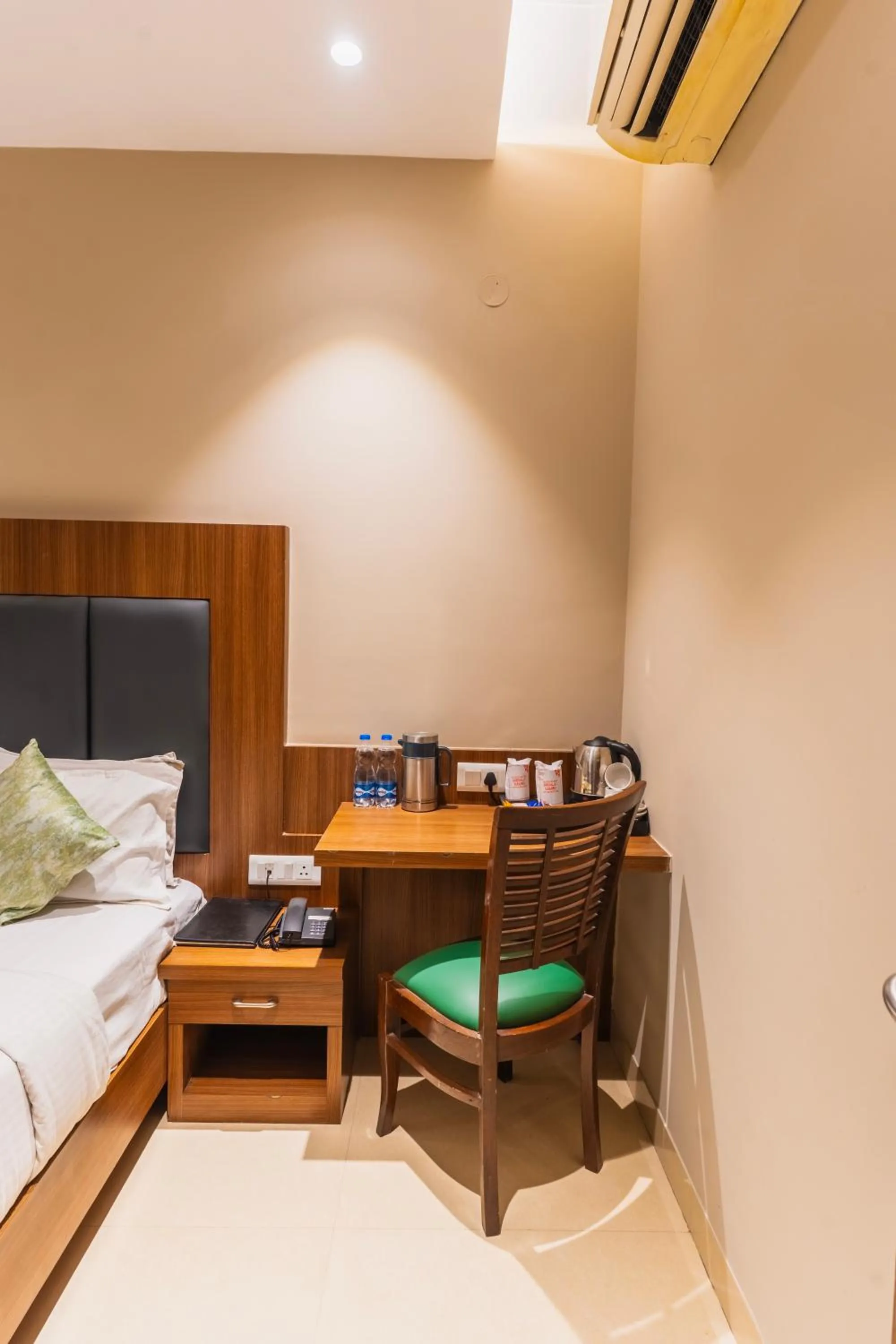 Coffee/tea facilities in Hotel Amritsar International 2 min walk from Amritsar Bus Stand