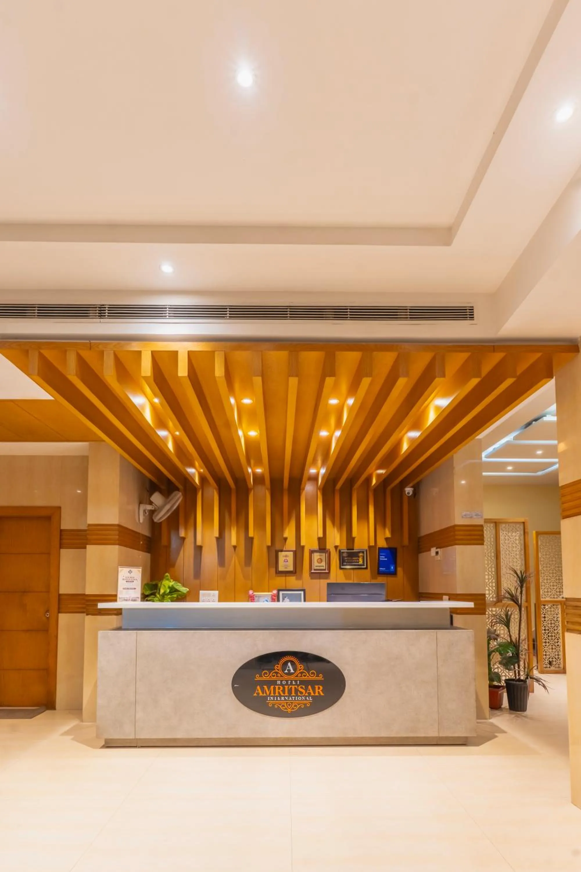 Lobby or reception in Hotel Amritsar International 2 min walk from Amritsar Bus Stand