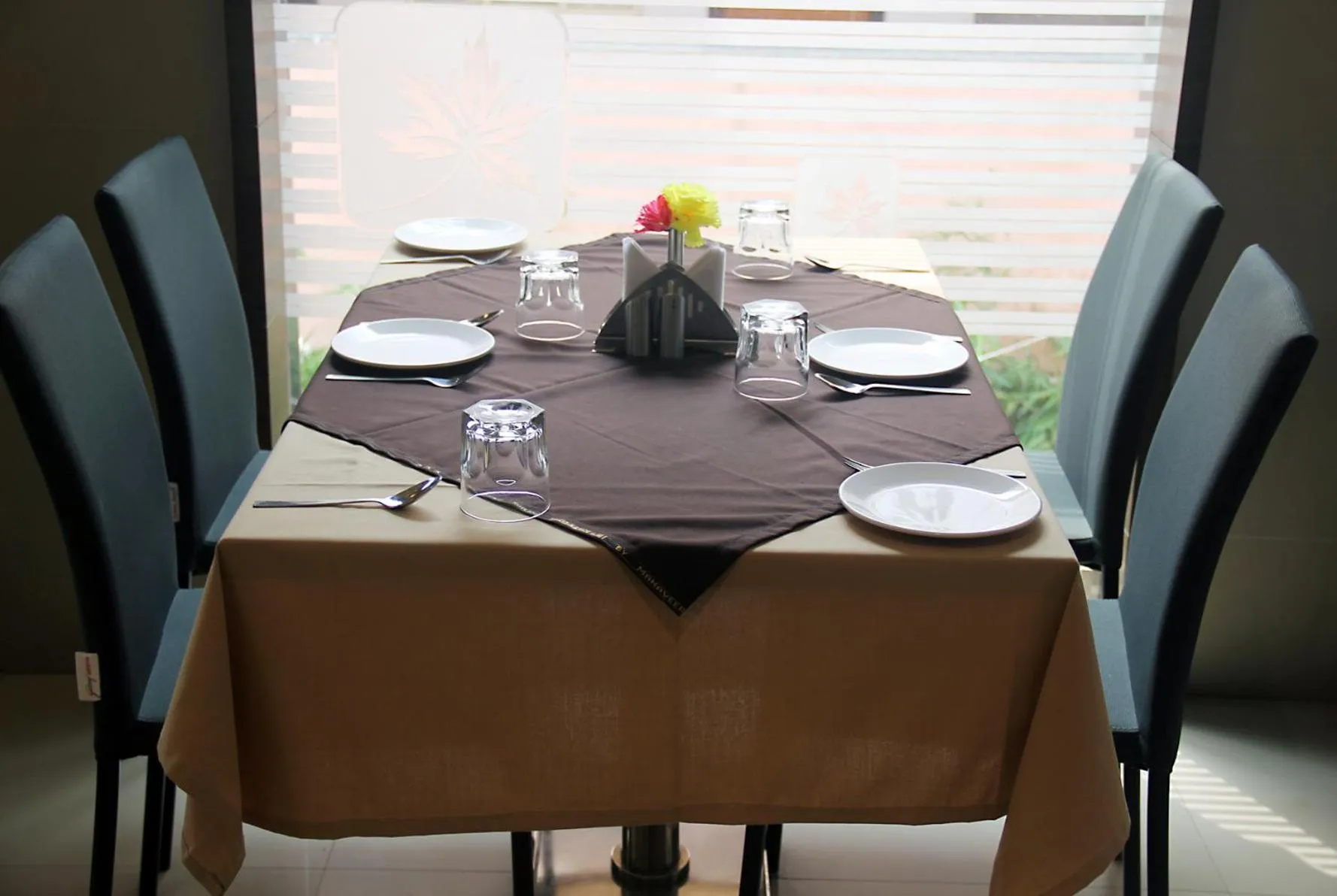 Restaurant/places to eat in Hotel SaiPrasad Executive Solapur