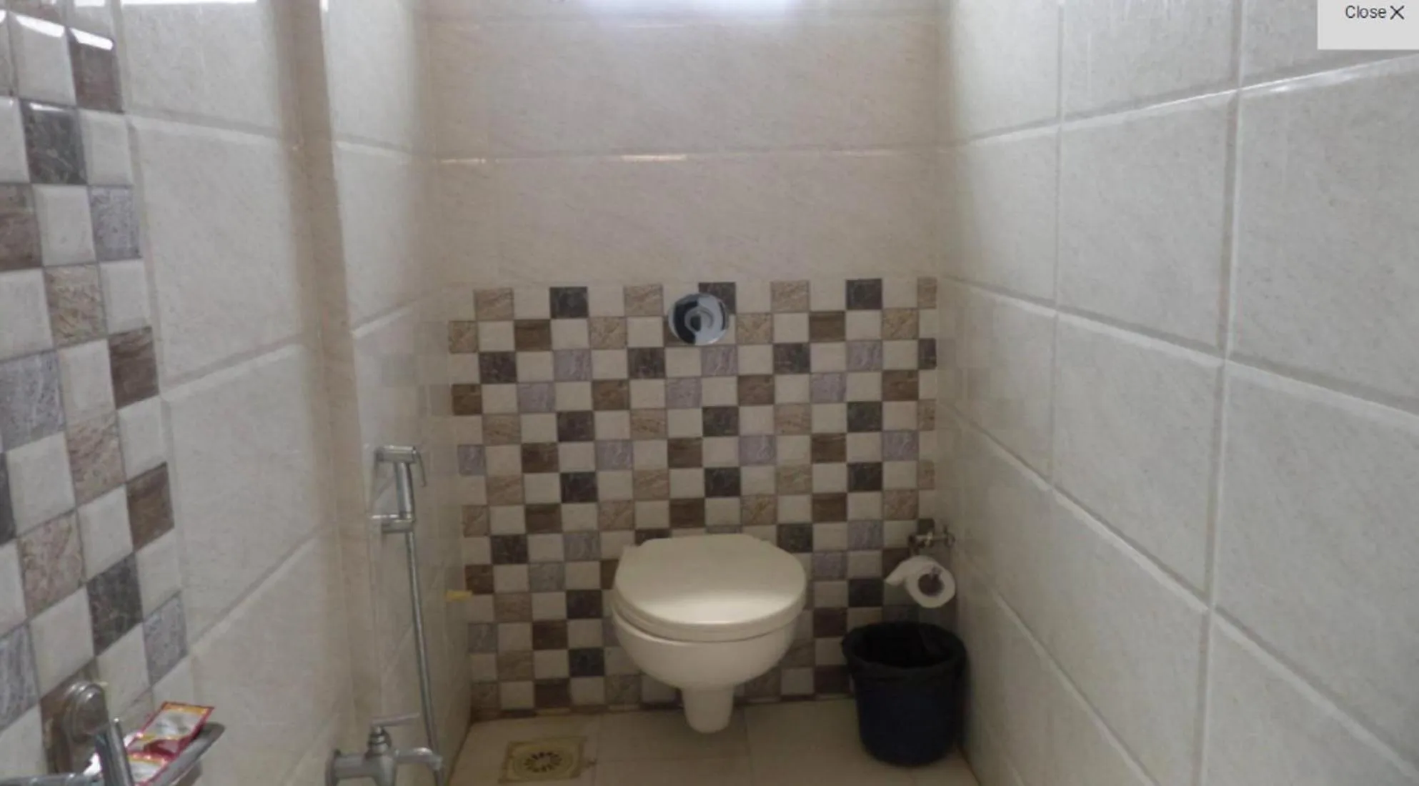 Bathroom in Hotel SaiPrasad Executive Solapur