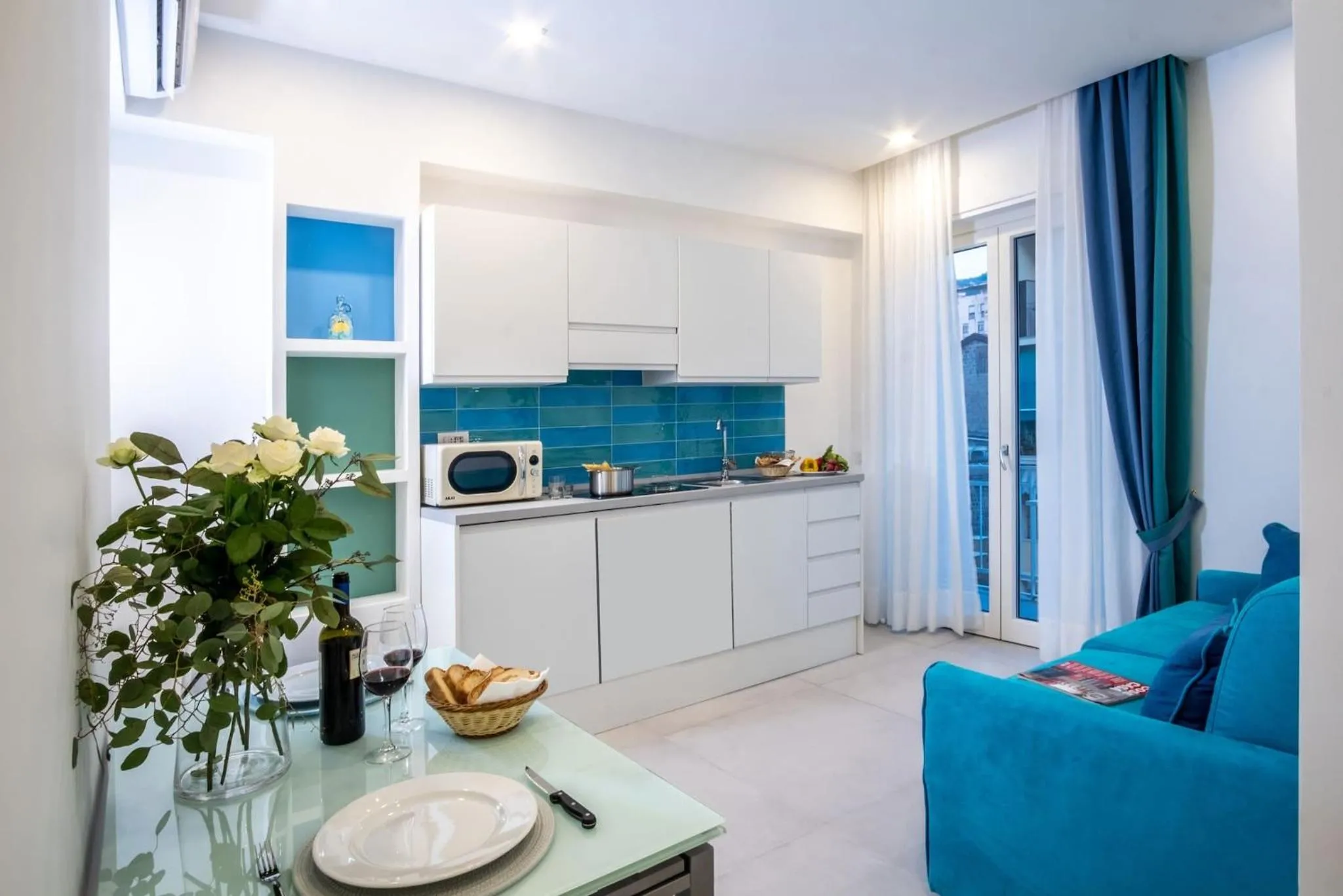 Kitchen or kitchenette in SorrentoVibes - Family Apartment in Sorrento Centre