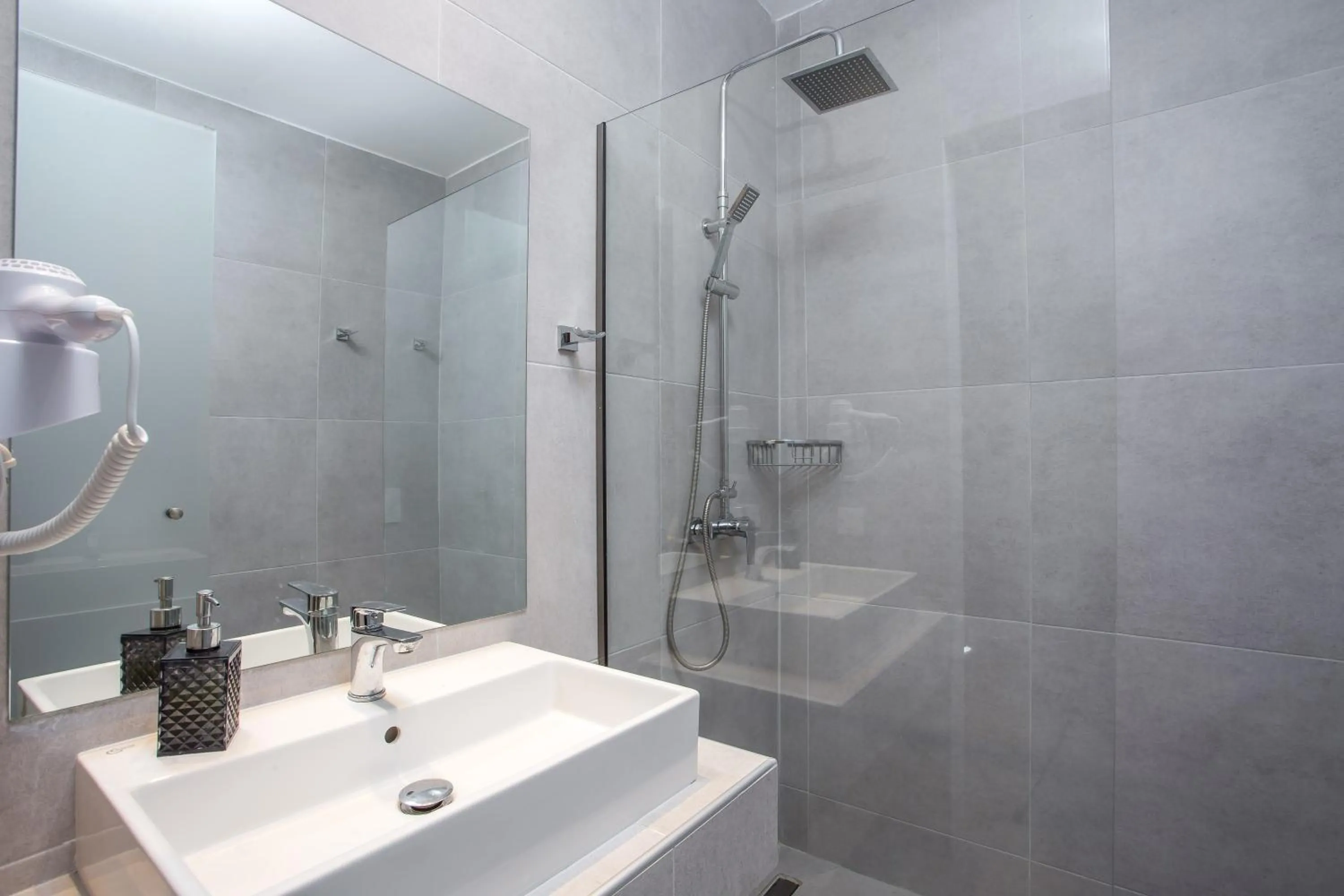 Stamos All Inclusive