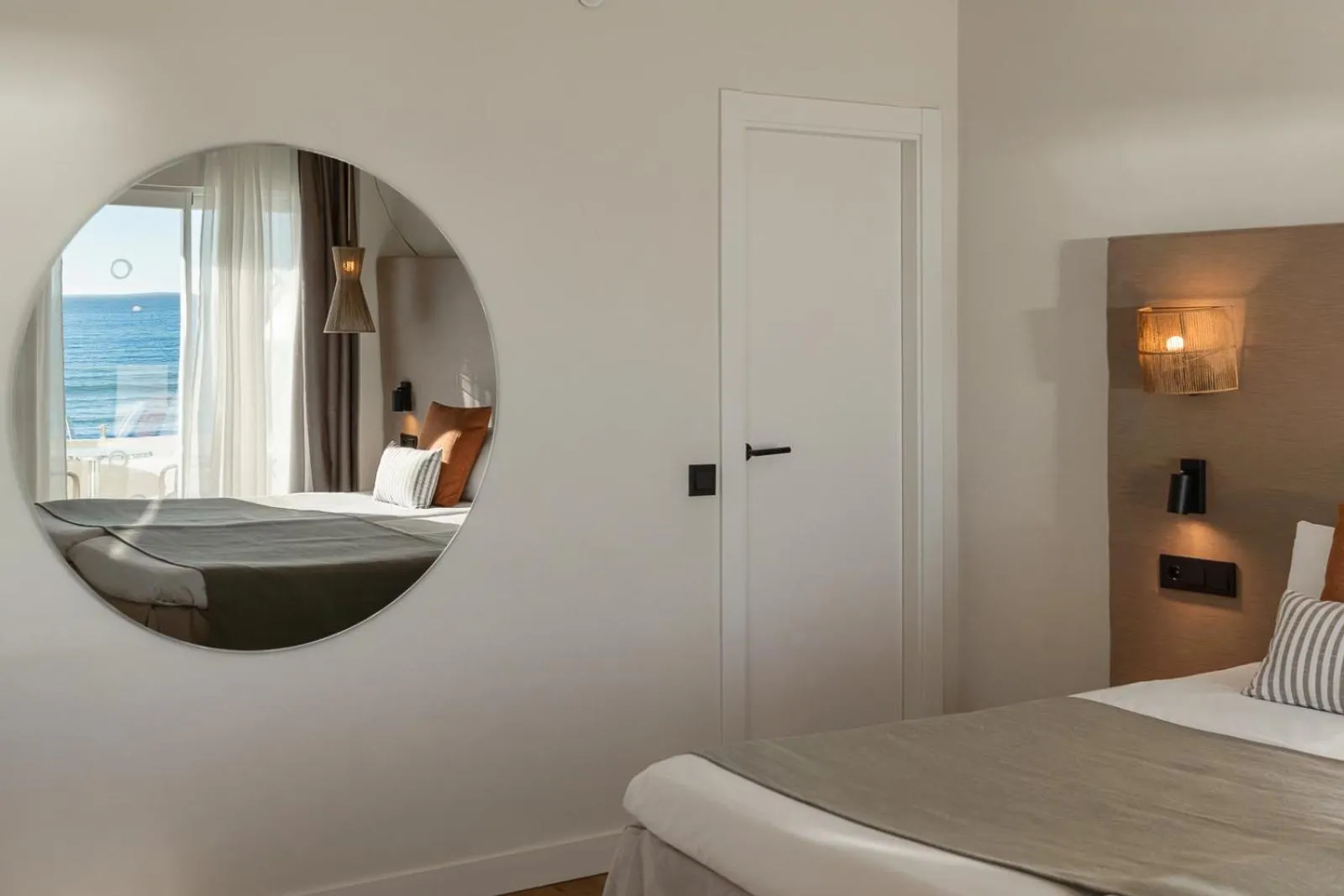 Bedroom, Bed in FERGUS Style Palma Beach - Adults Only