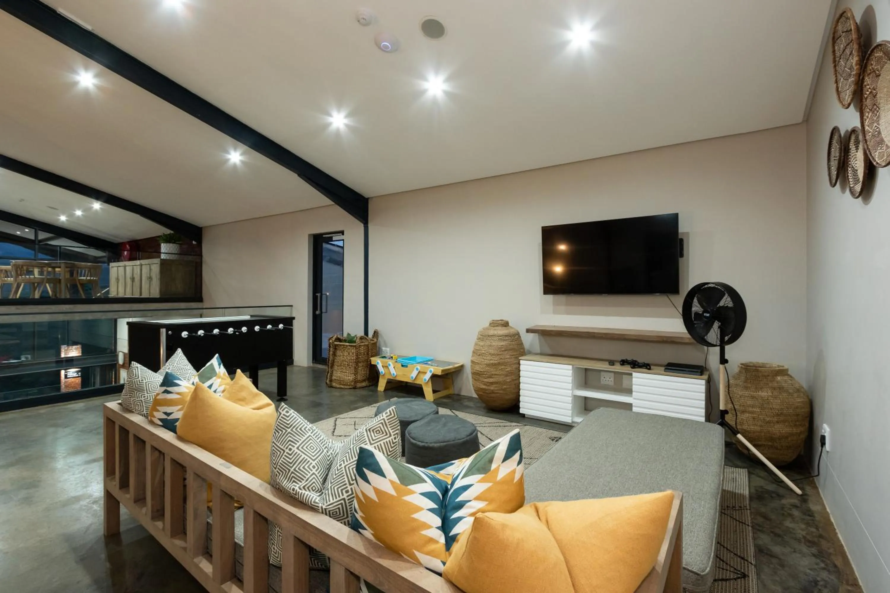 Game Room in Dragonview Lodge