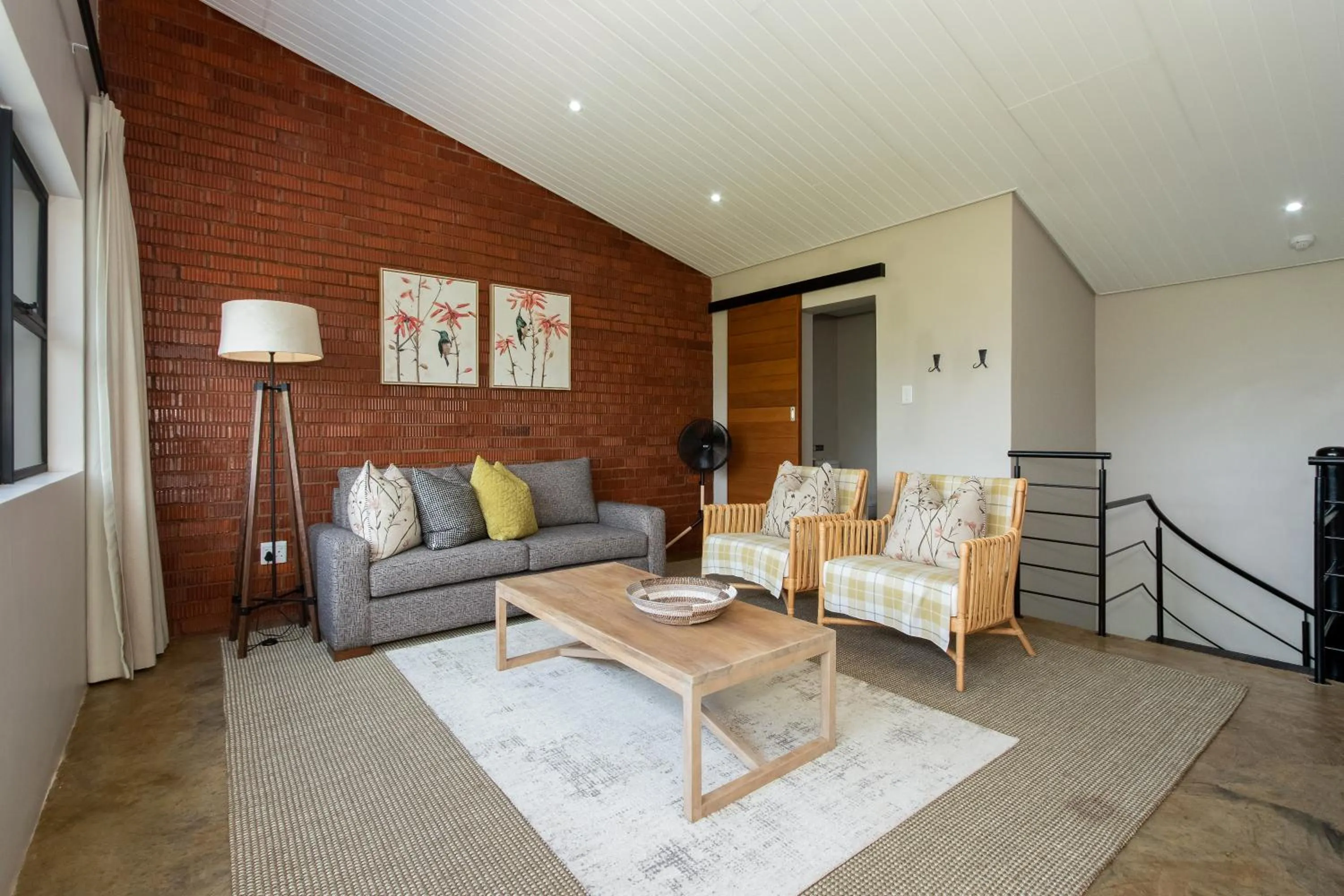 Living room in Dragonview Lodge