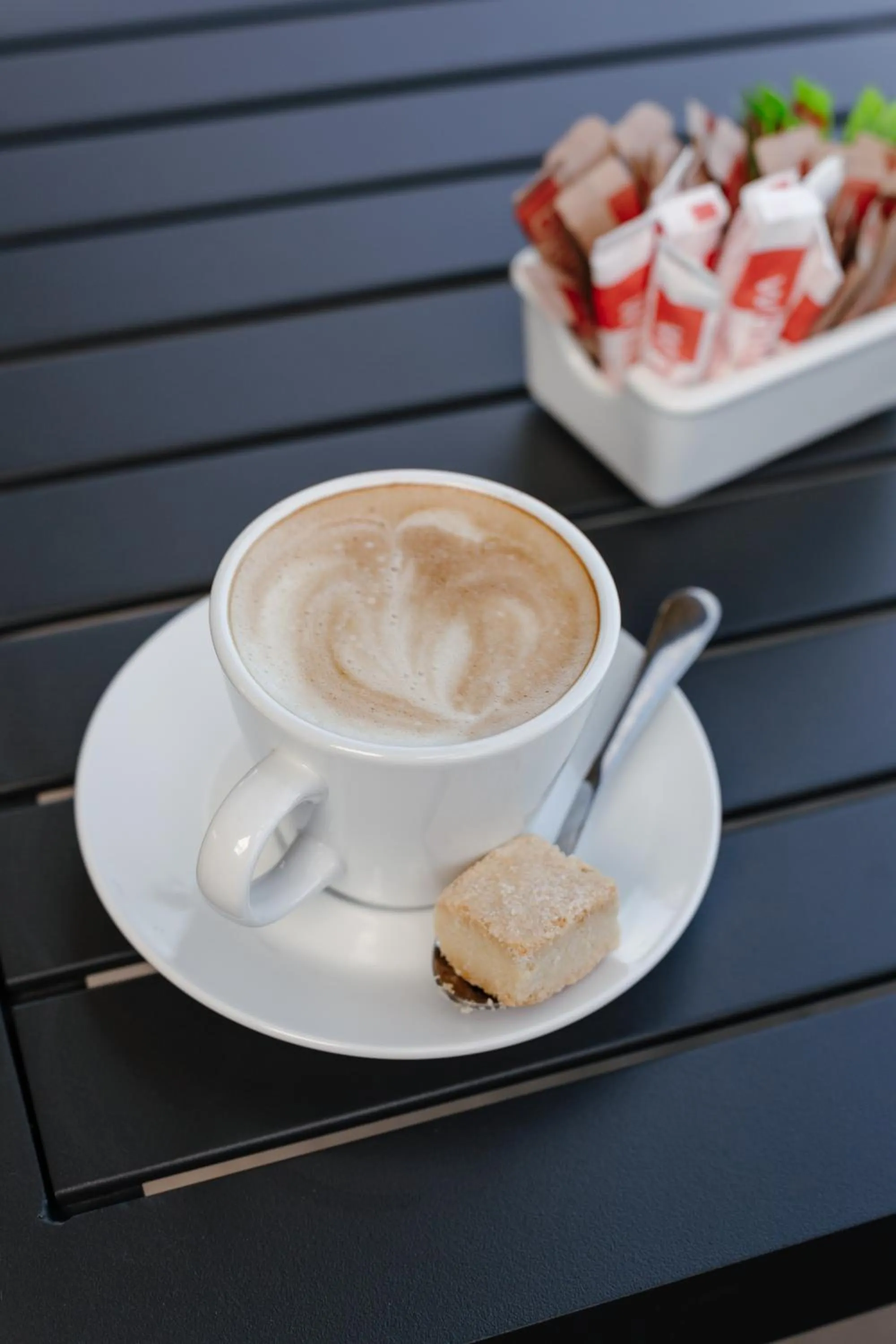 Coffee/tea facilities in Dragonview Lodge