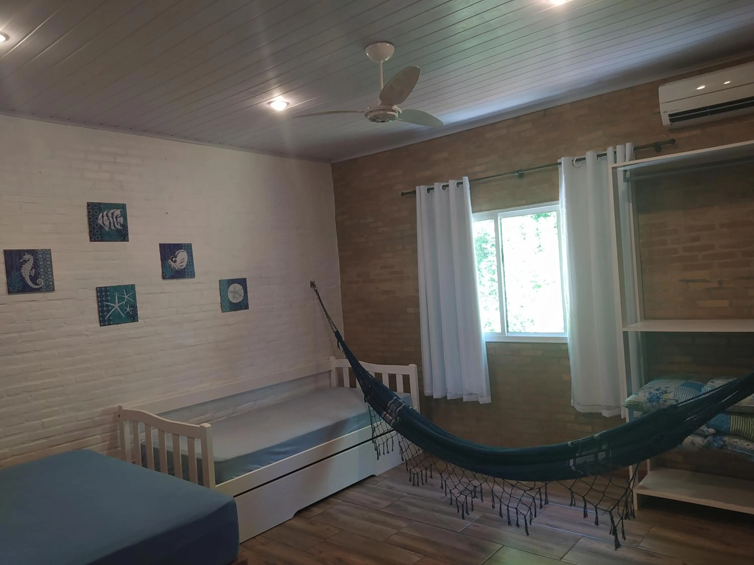 Cobertura na Enseada a 80 m da areia