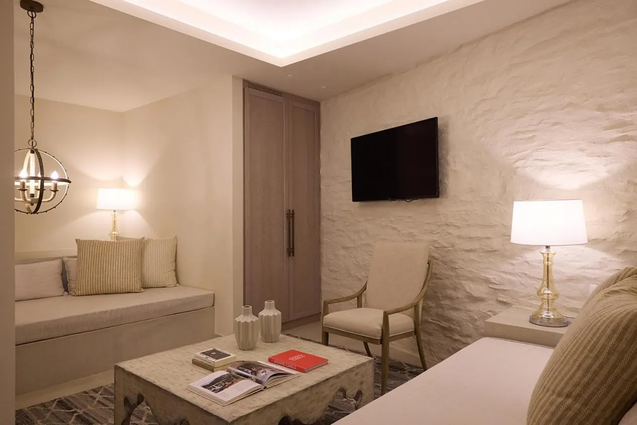 TV and multimedia, Bed in Ydor Hotel & Spa by Sandglass
