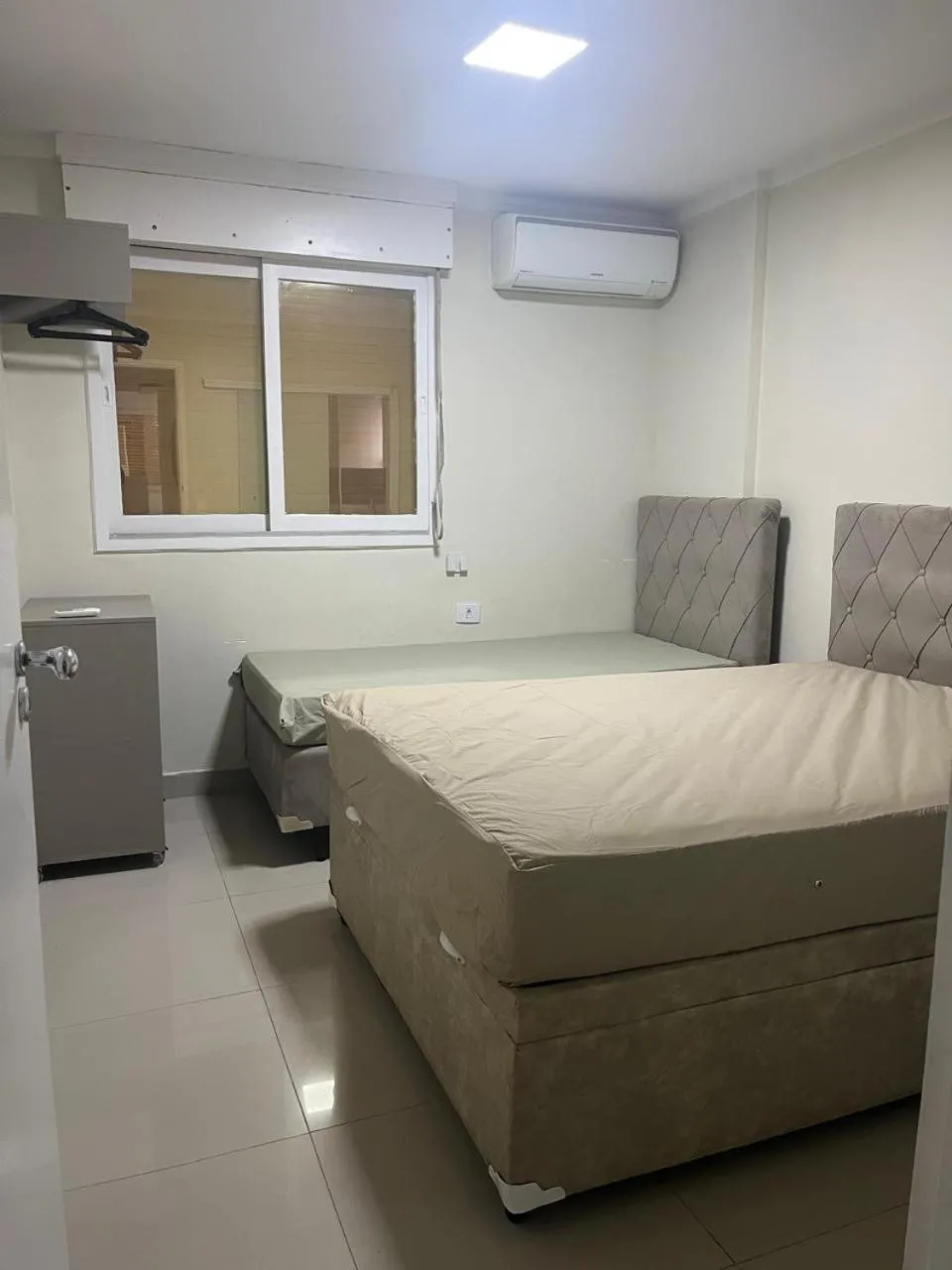 Bedroom, Bed in APARTAMENTO 74 Guarujá Pitangueiras Pé na Areia Vista para o Mar 7º Andar