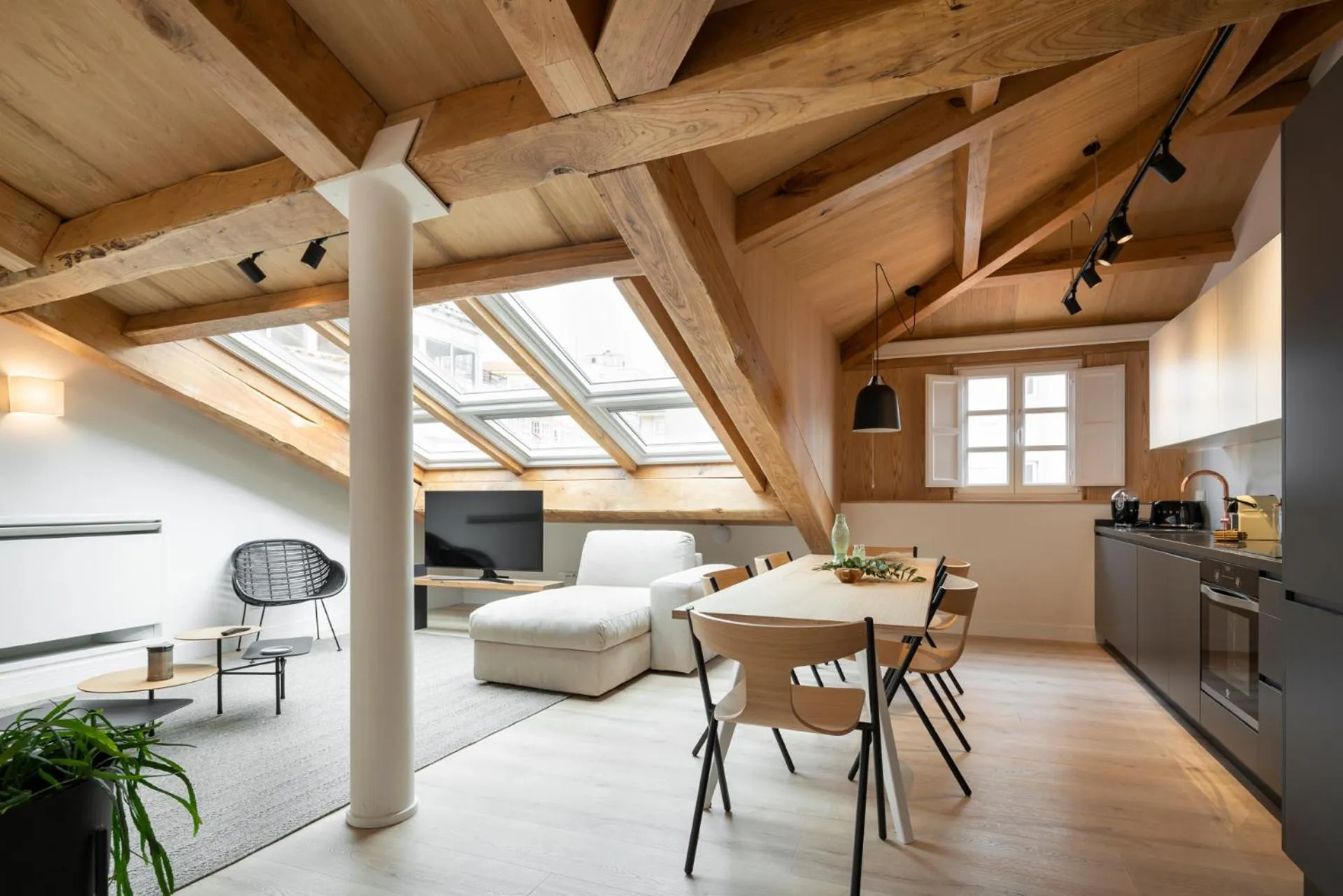 Living room in NORO Plaza