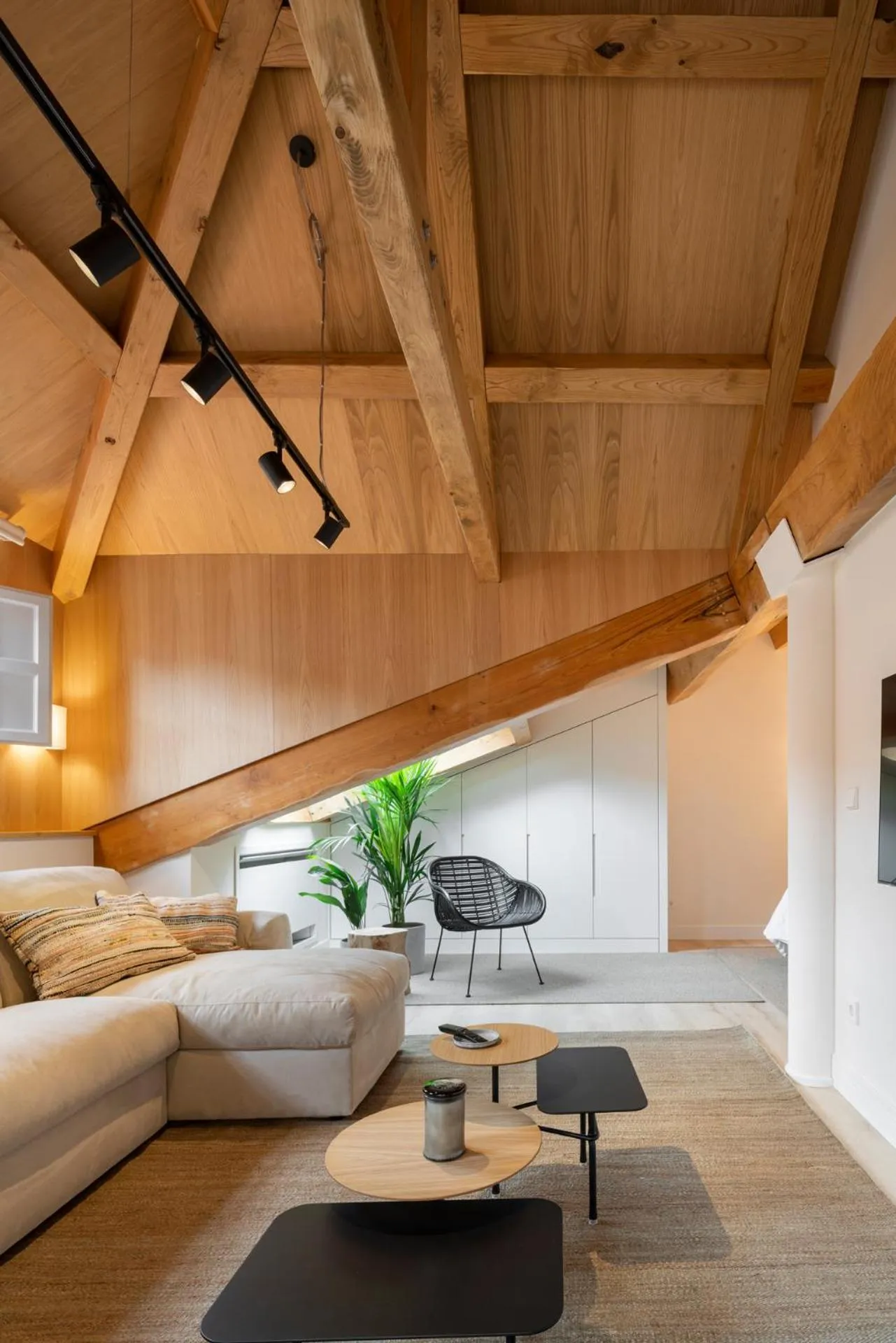 Living room in NORO Plaza