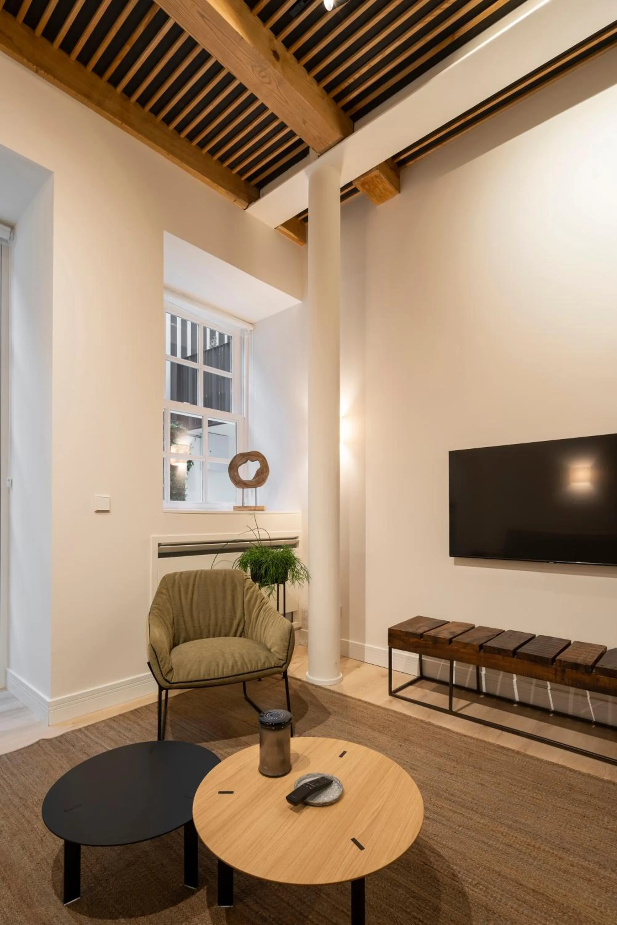 Living room in NORO Plaza