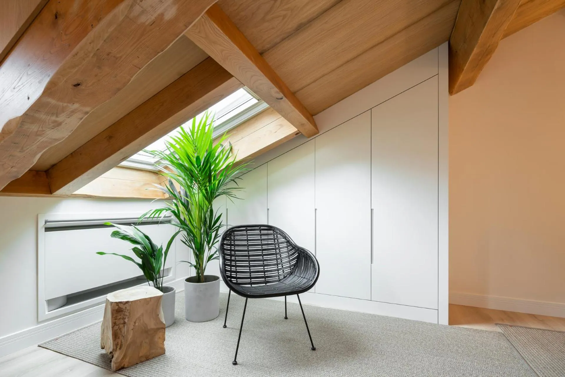 Living room in NORO Plaza