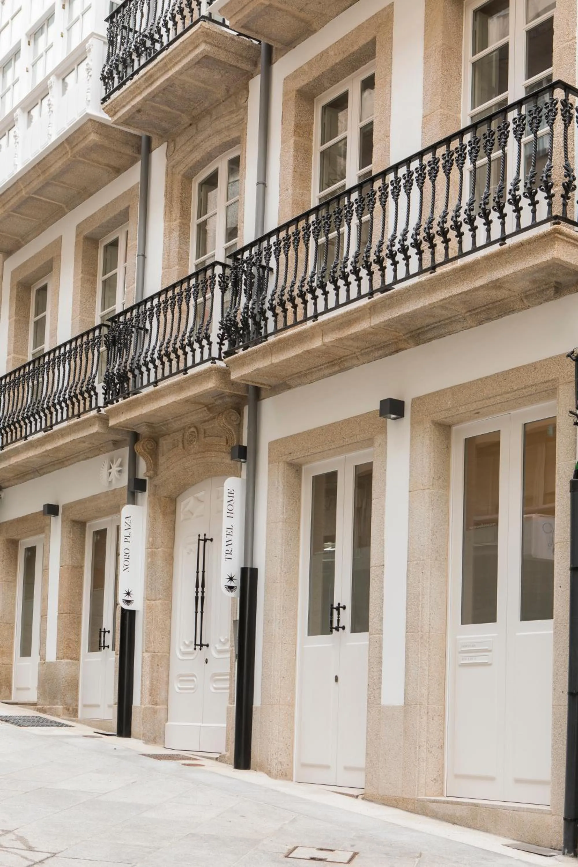 Facade/entrance in NORO Plaza